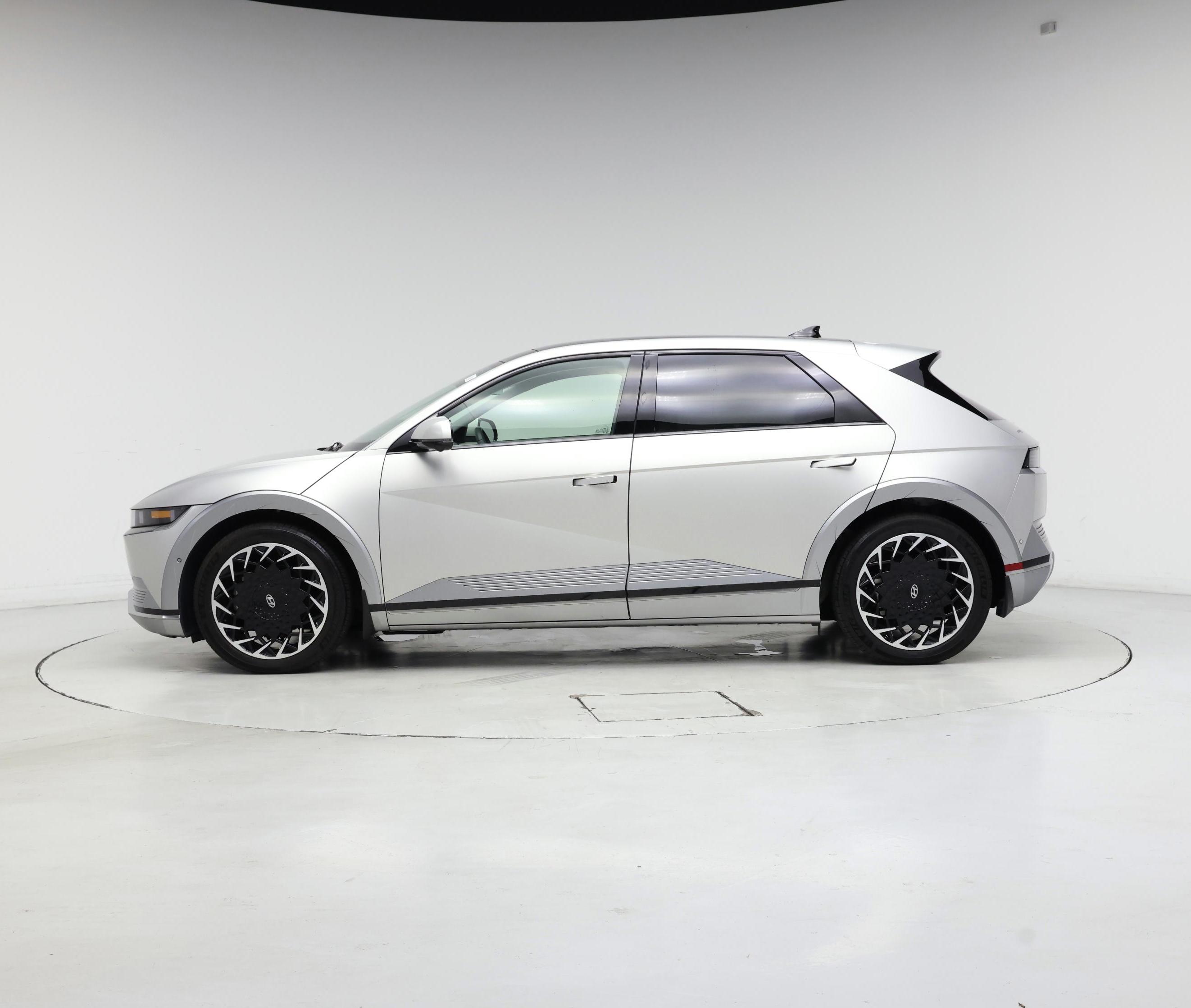 Thumbnail: 2024 Hyundai Ioniq 5 - 3