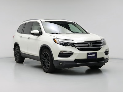 White 2017 Honda Pilot Elite