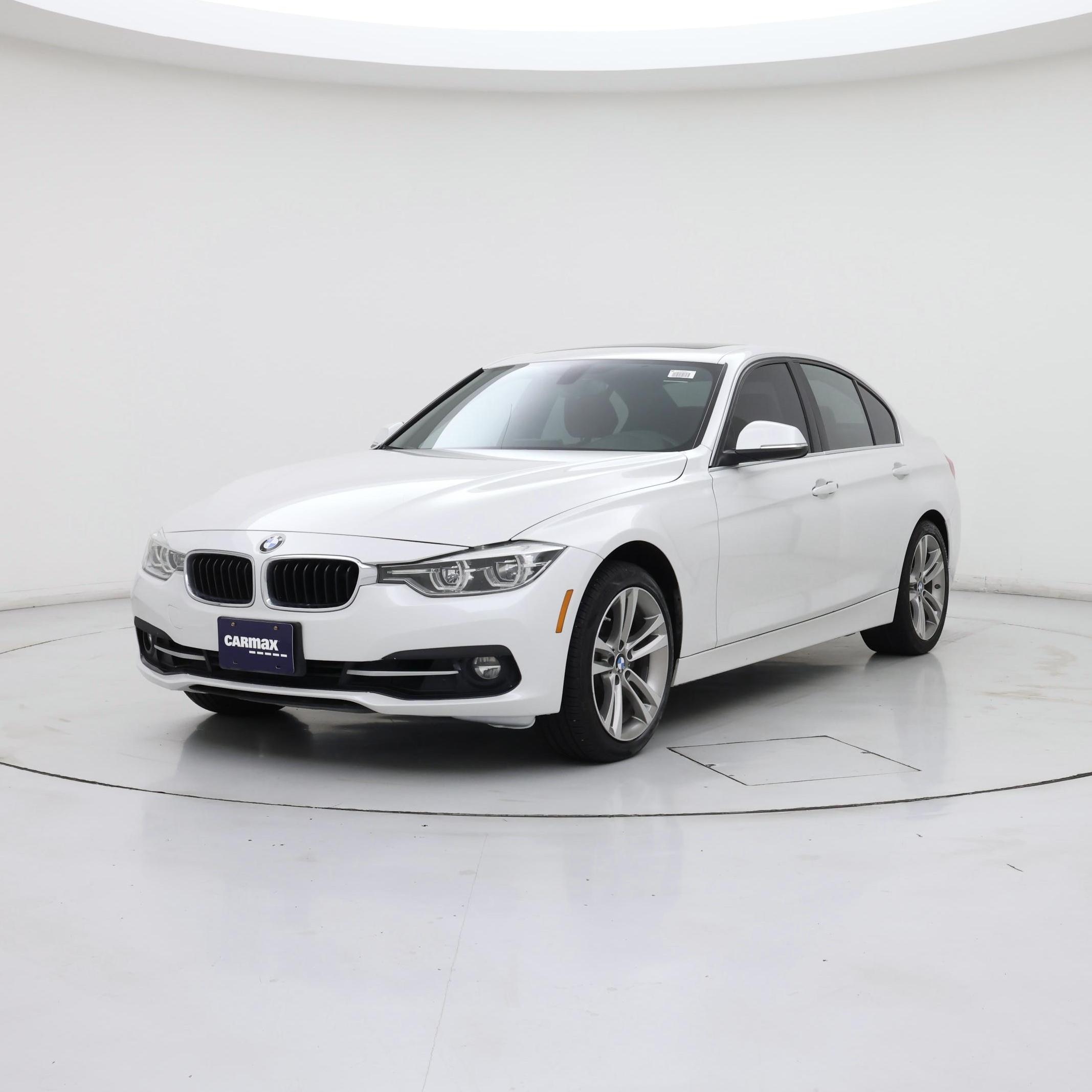 Thumbnail: 2018 BMW 3 Series - 4