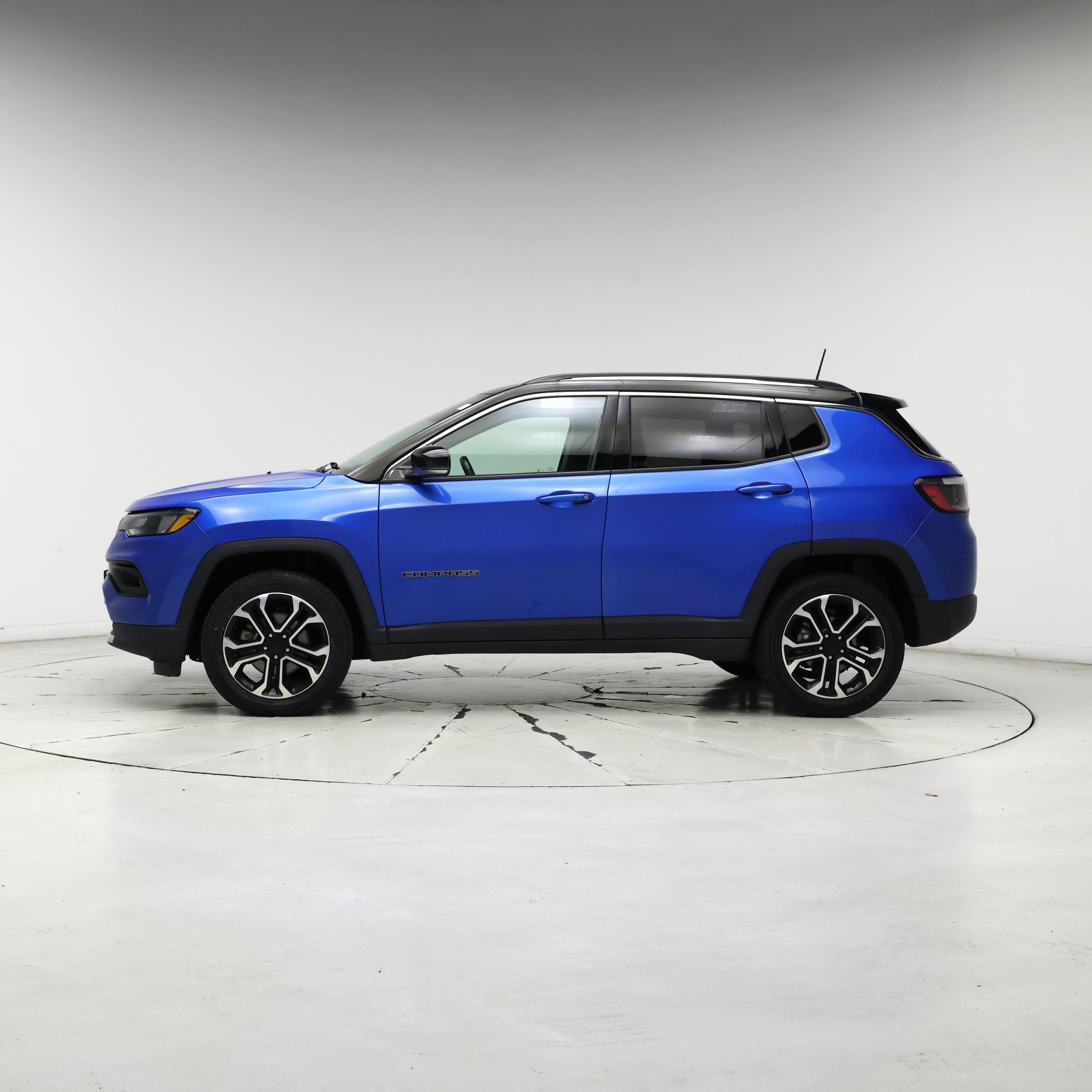 Thumbnail: 2022 Jeep Compass - 3