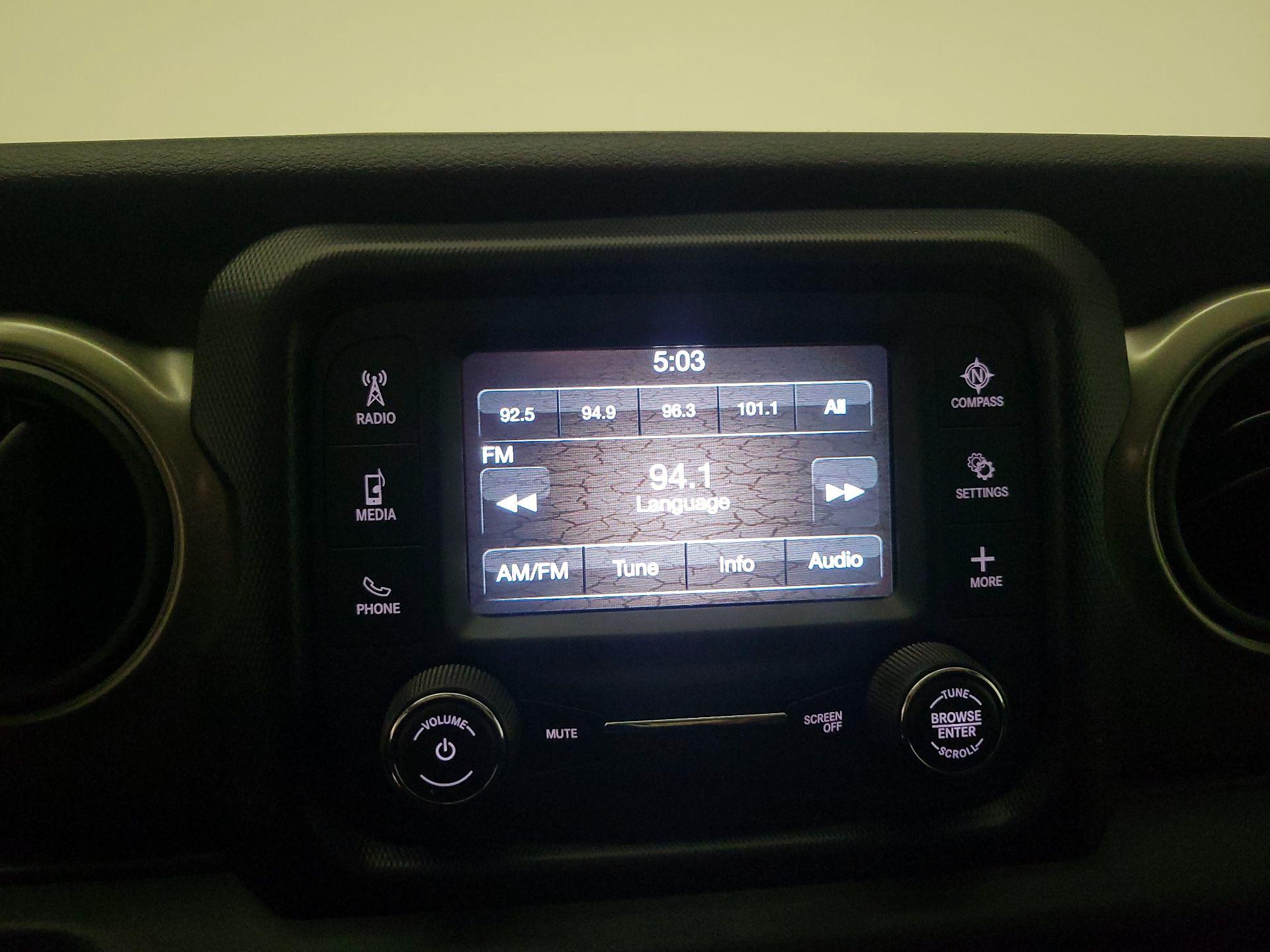 Thumbnail: 2018 Jeep Wrangler - 14