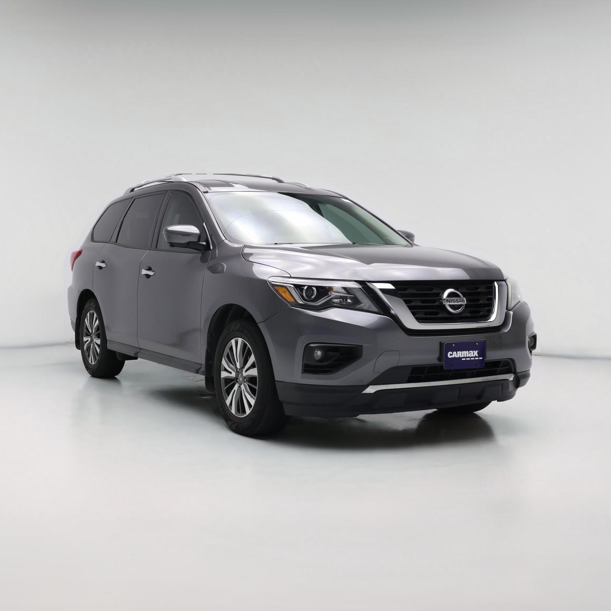 Thumbnail: 2017 Nissan Pathfinder - 1