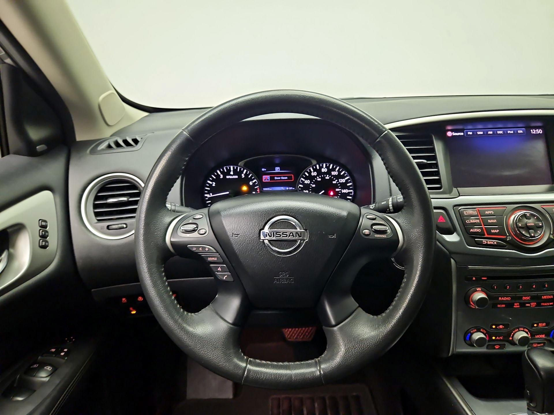 Thumbnail: 2017 Nissan Pathfinder - 10
