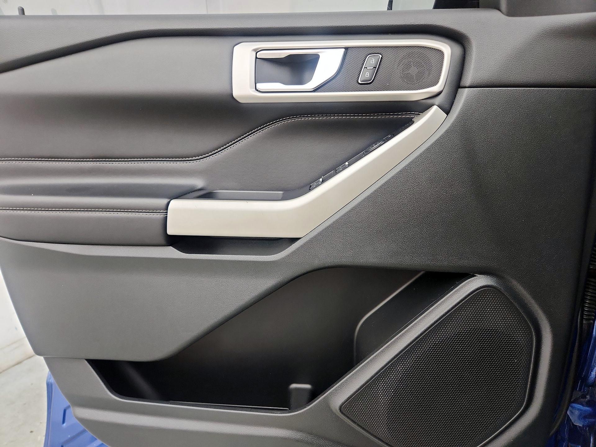 Thumbnail: 2021 Ford Explorer - 12