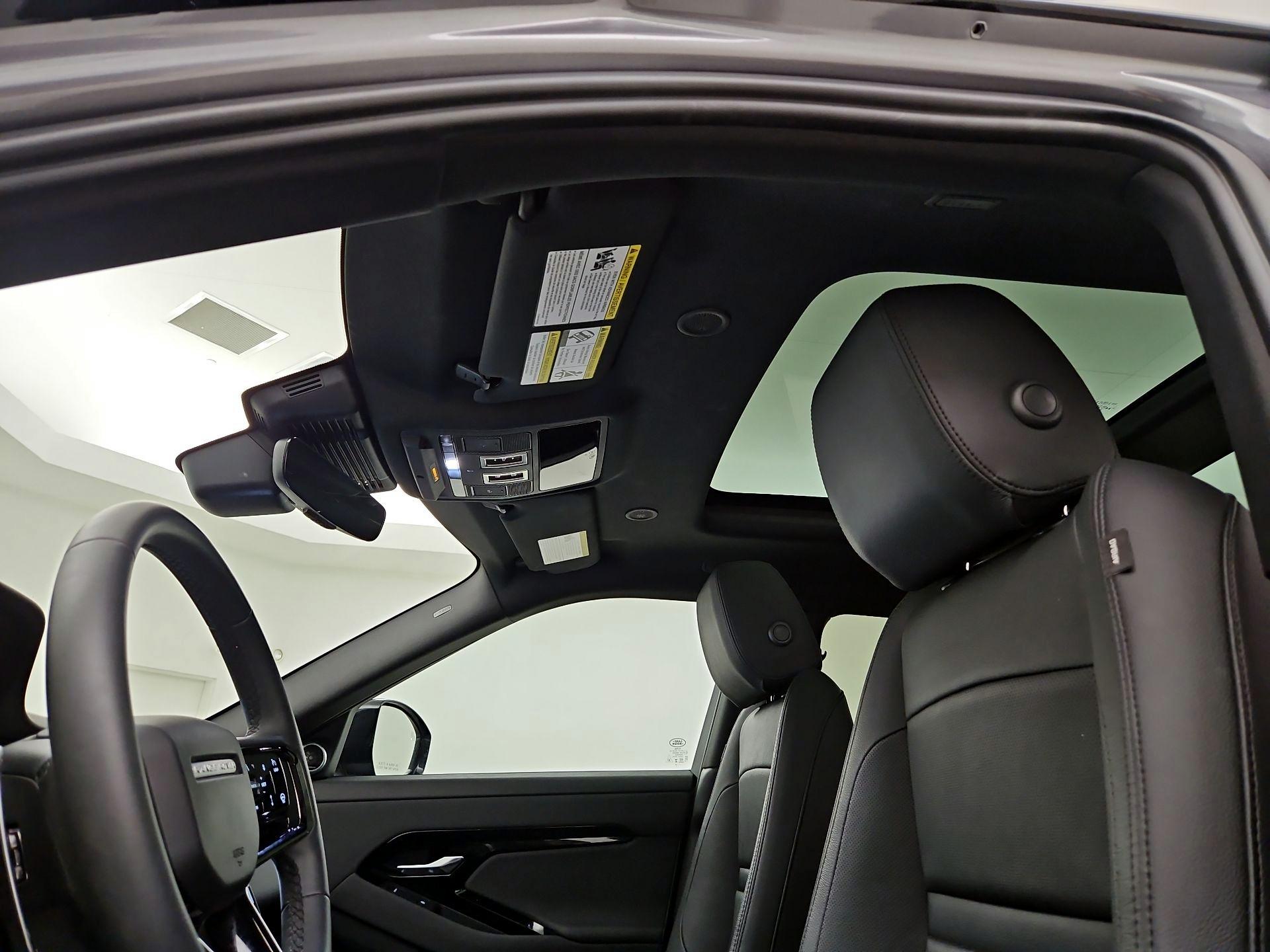 Thumbnail: 2025 Land Rover Range Rover Evoque - 20