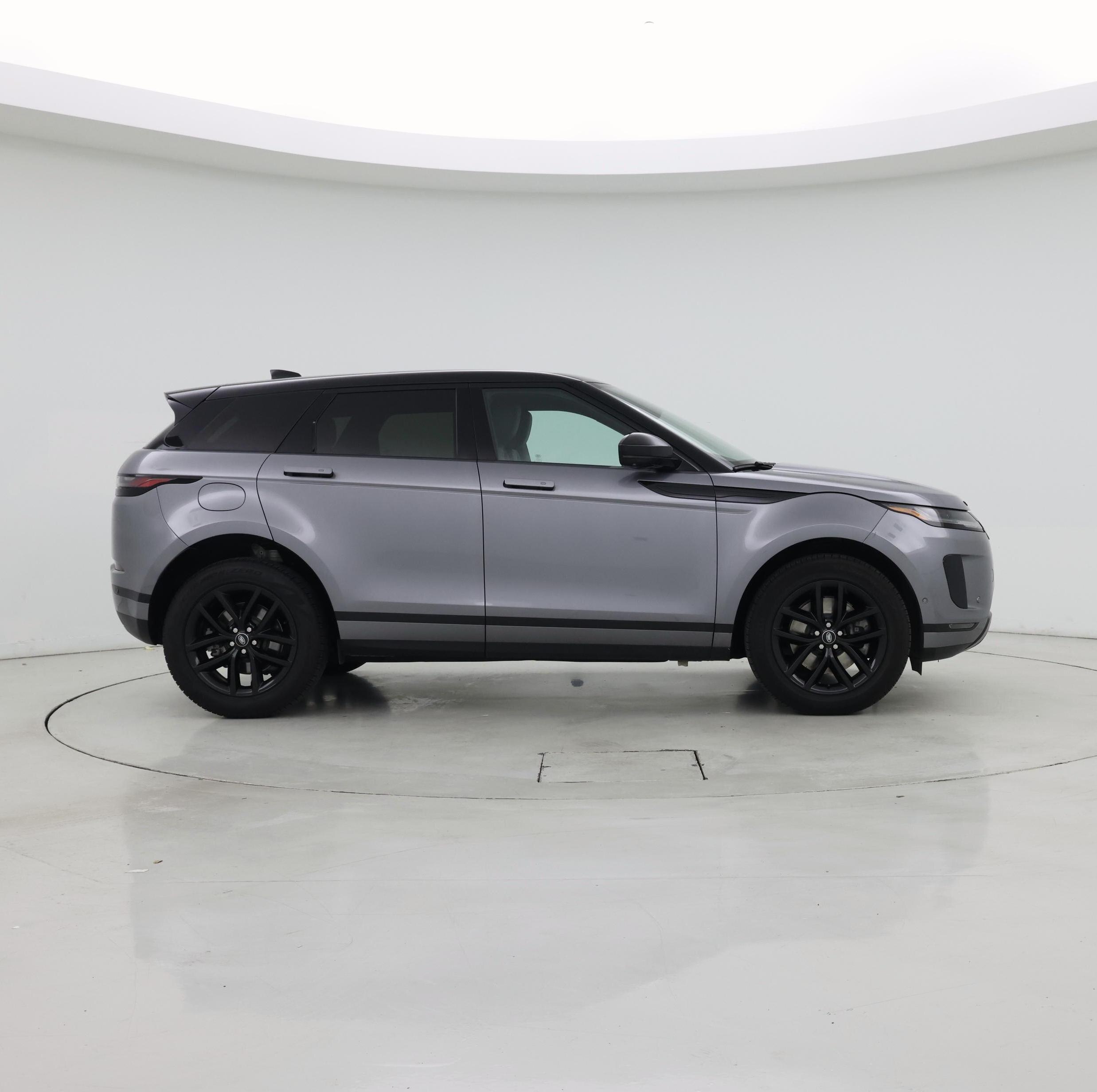 Thumbnail: 2025 Land Rover Range Rover Evoque - 7