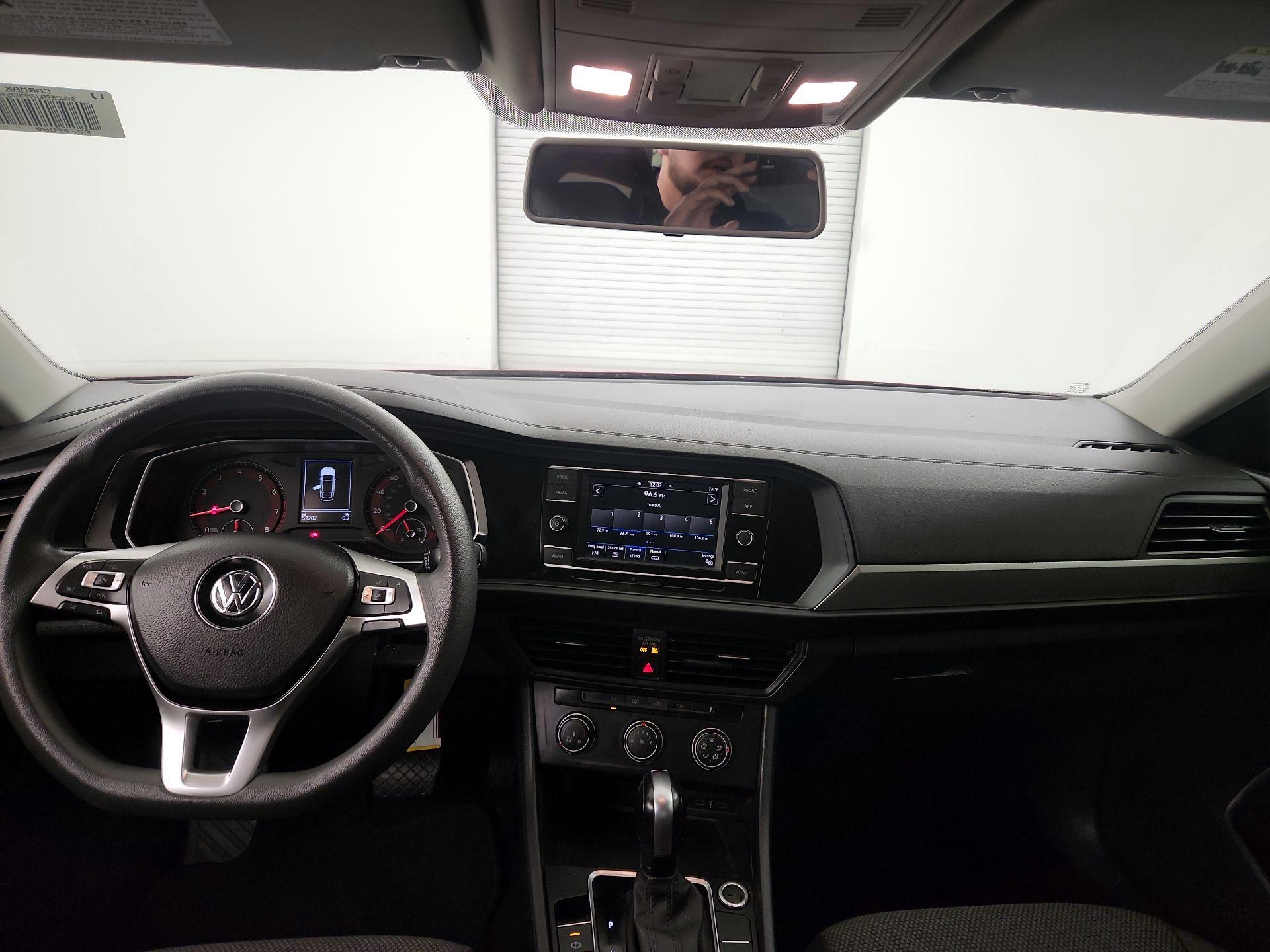 Thumbnail: 2021 Volkswagen Jetta - 9