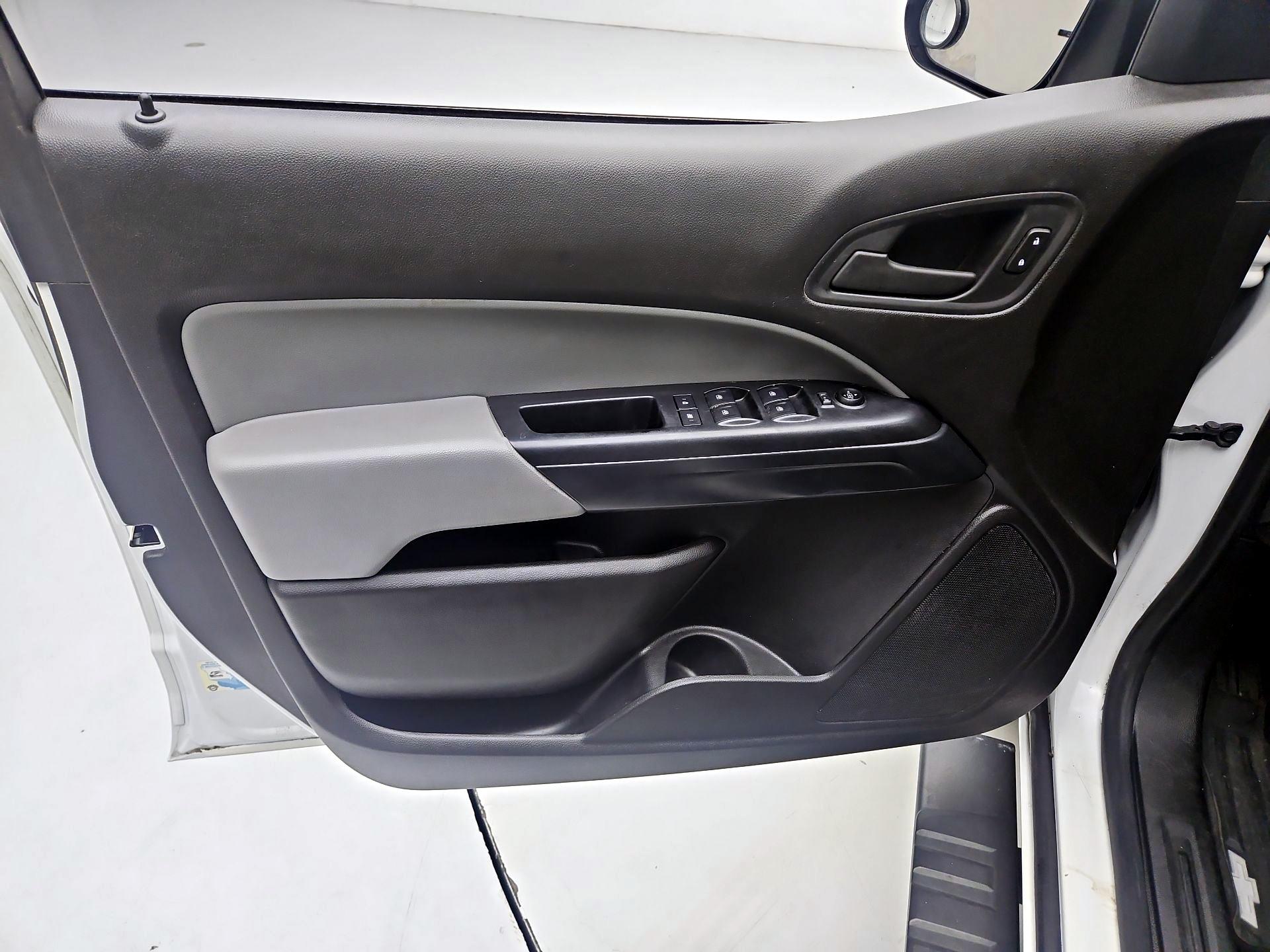 Thumbnail: 2016 Chevrolet Colorado - 10
