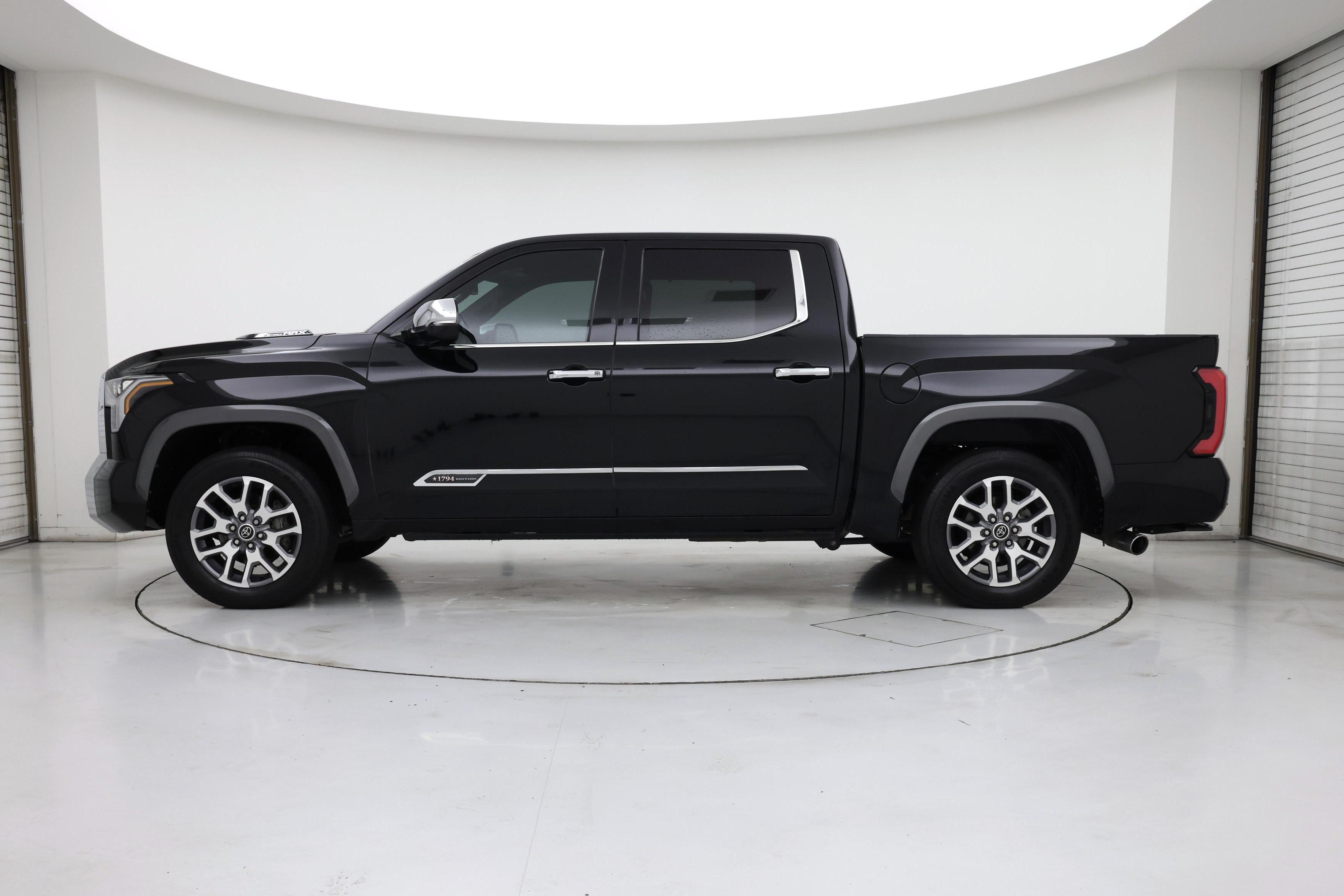 Thumbnail: 2024 Toyota Tundra - 3