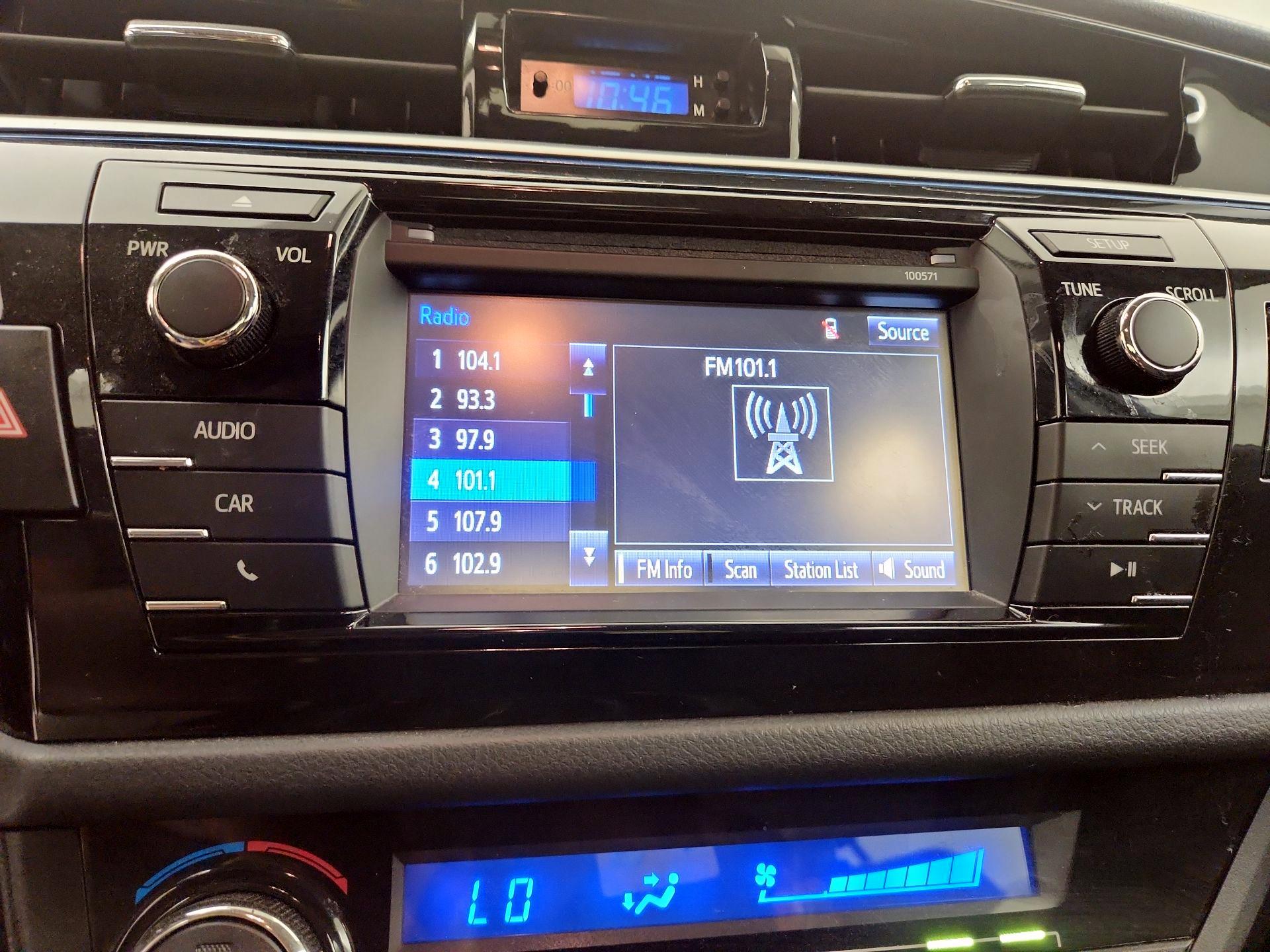 Thumbnail: 2016 Toyota Corolla - 15