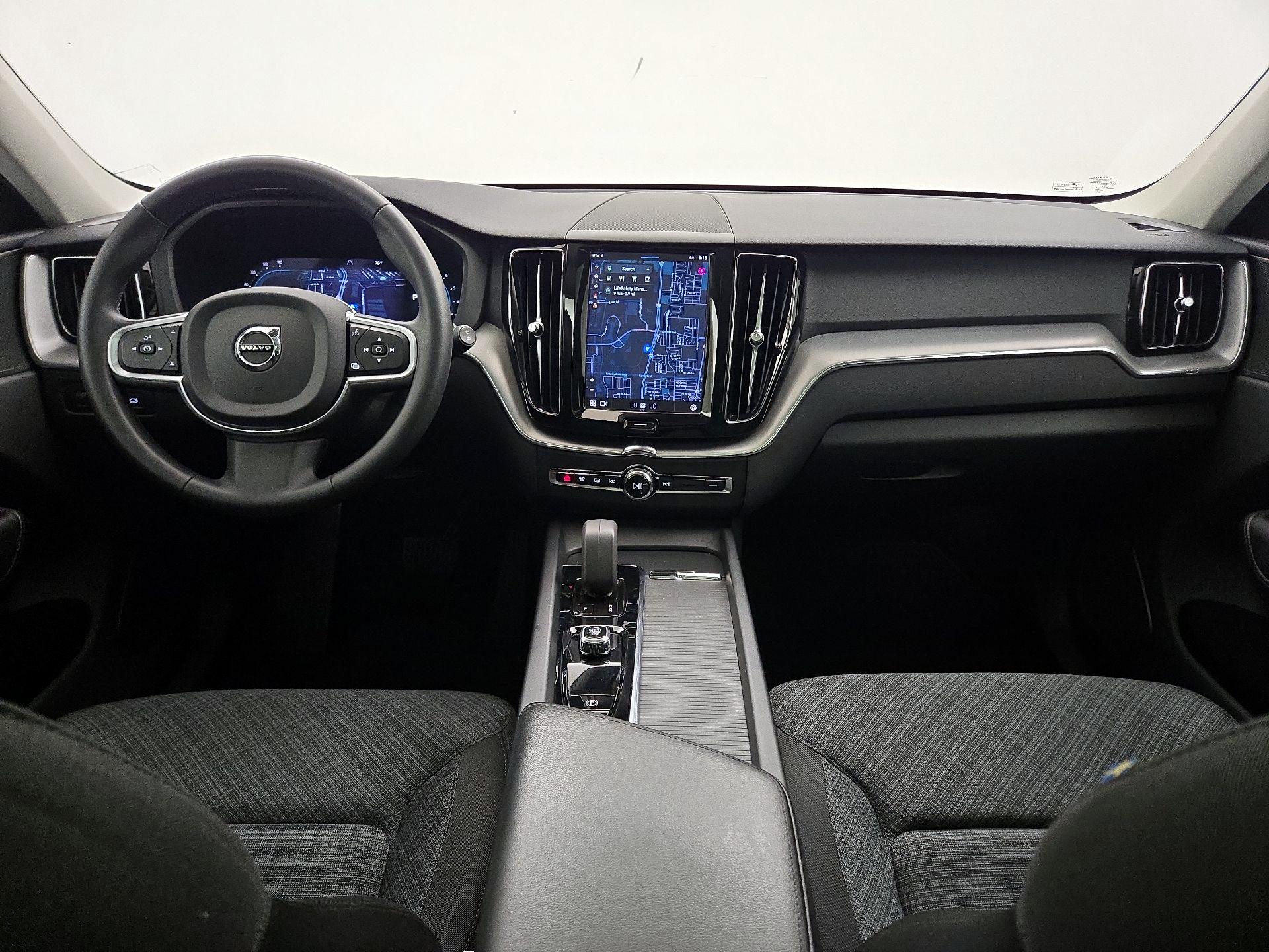 Thumbnail: 2022 Volvo XC60 - 9
