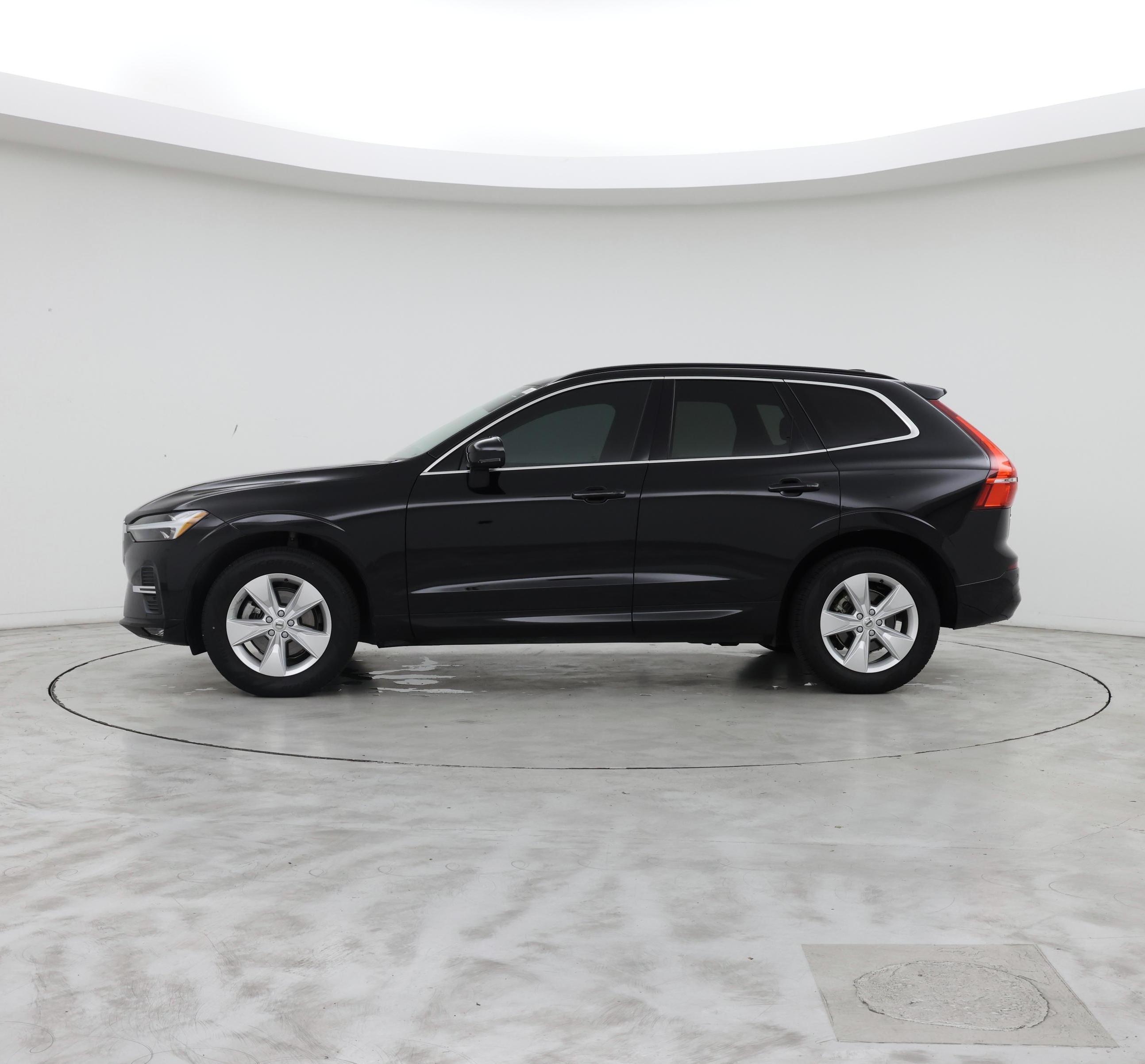 Thumbnail: 2022 Volvo XC60 - 3