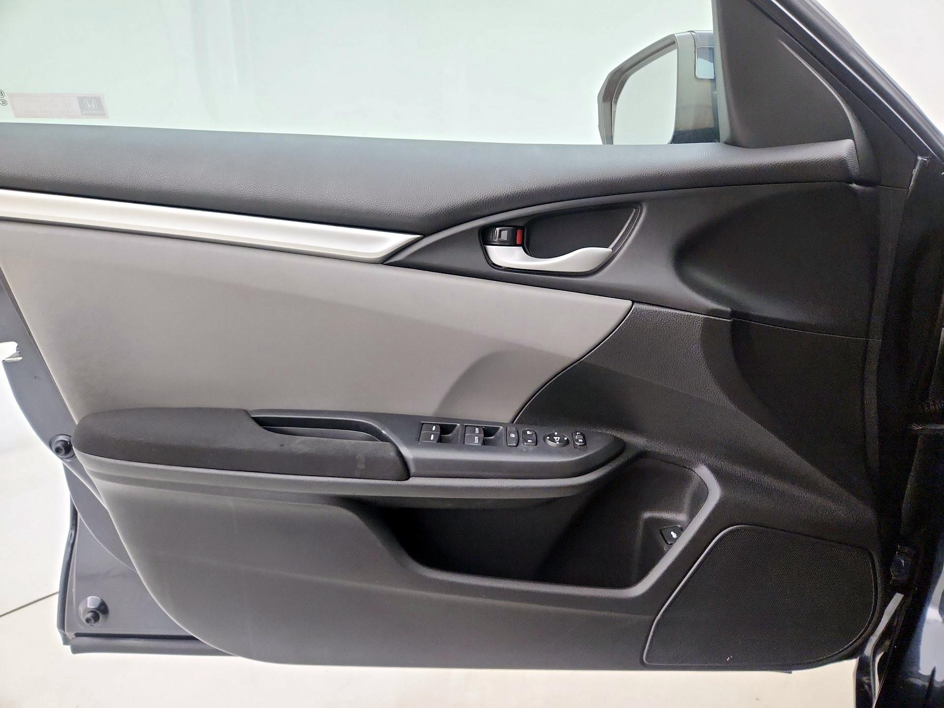Thumbnail: 2018 Honda Civic - 12