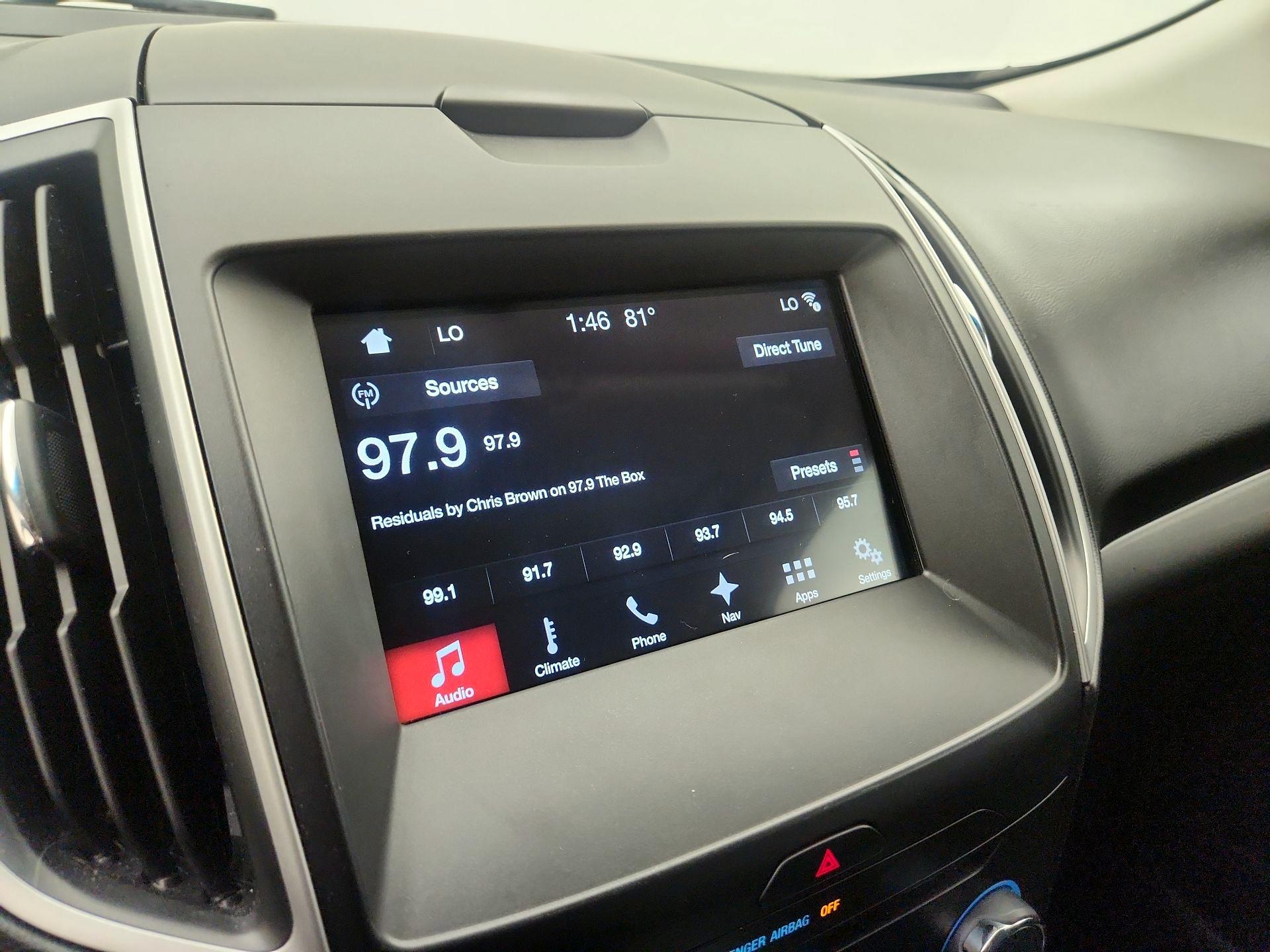Thumbnail: 2017 Ford Edge - 15