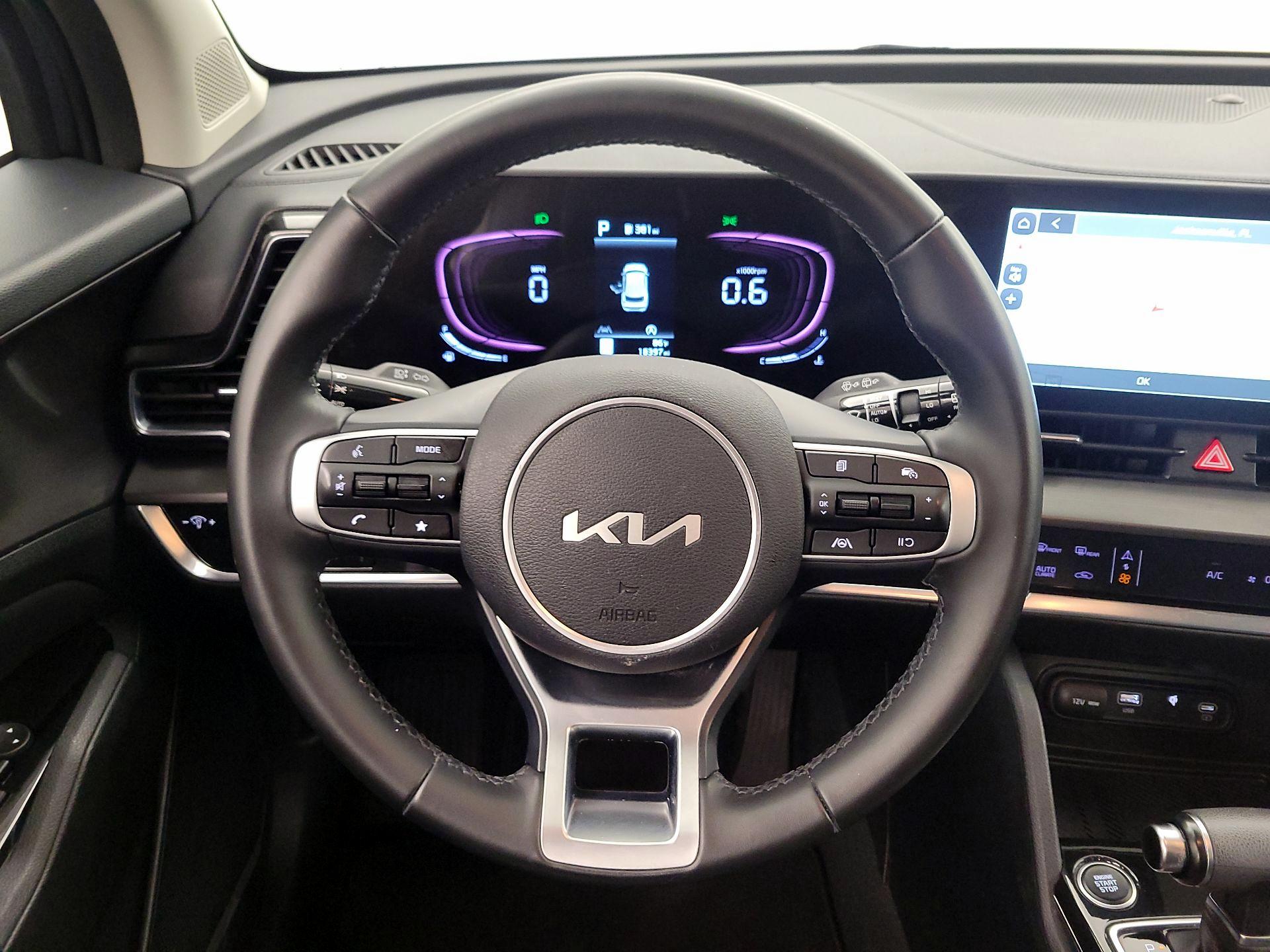 Thumbnail: 2023 Kia Sportage - 10
