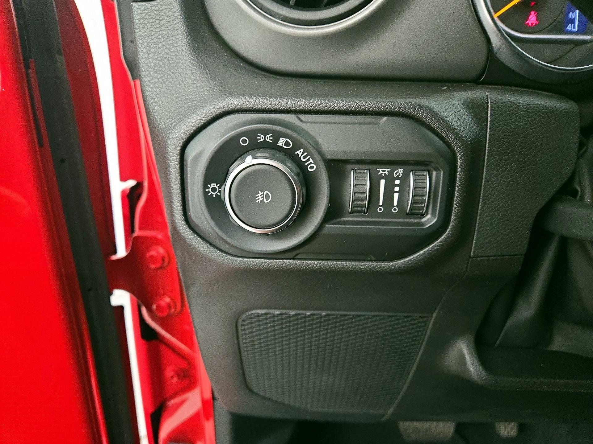 Thumbnail: 2022 Jeep Wrangler - 13