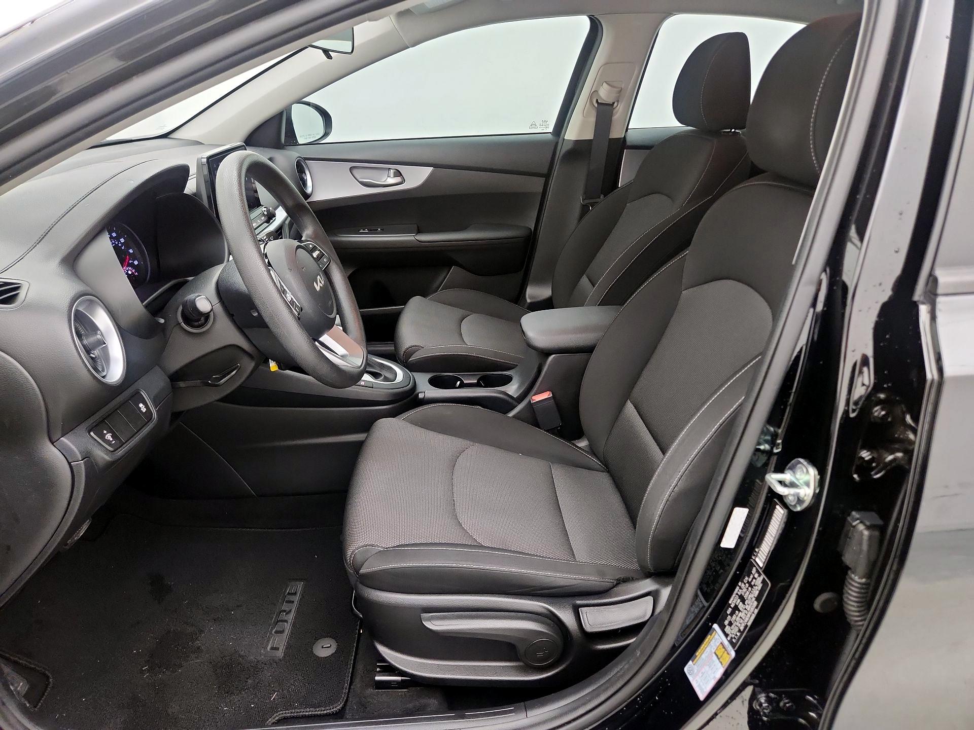 Thumbnail: 2023 Kia Forte - 11