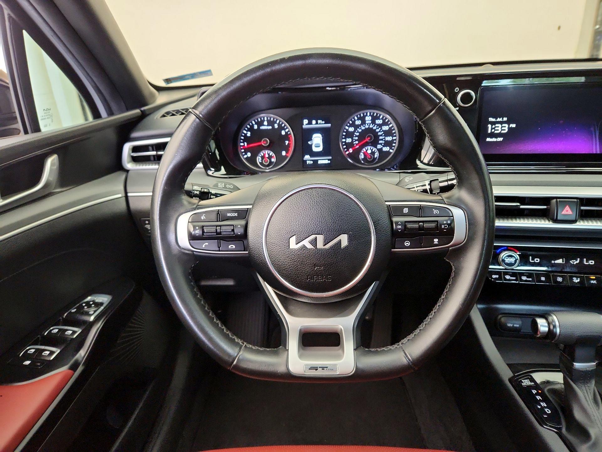 Thumbnail: 2023 Kia K5 - 10