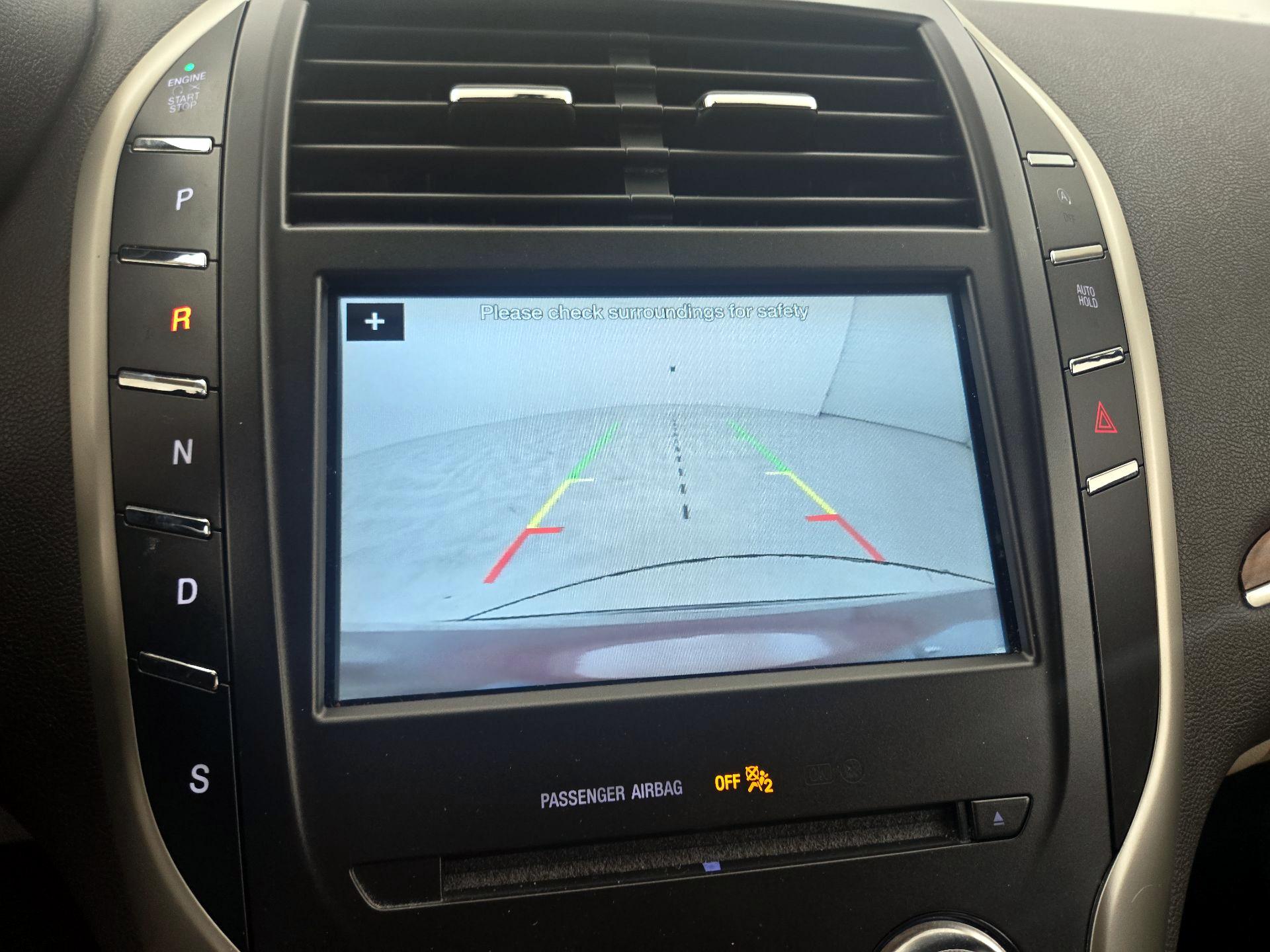 Thumbnail: 2017 Lincoln MKC - 15