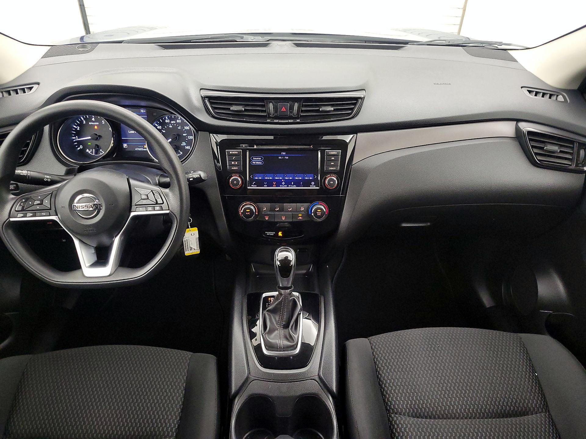 Thumbnail: 2021 Nissan Rogue Sport - 9