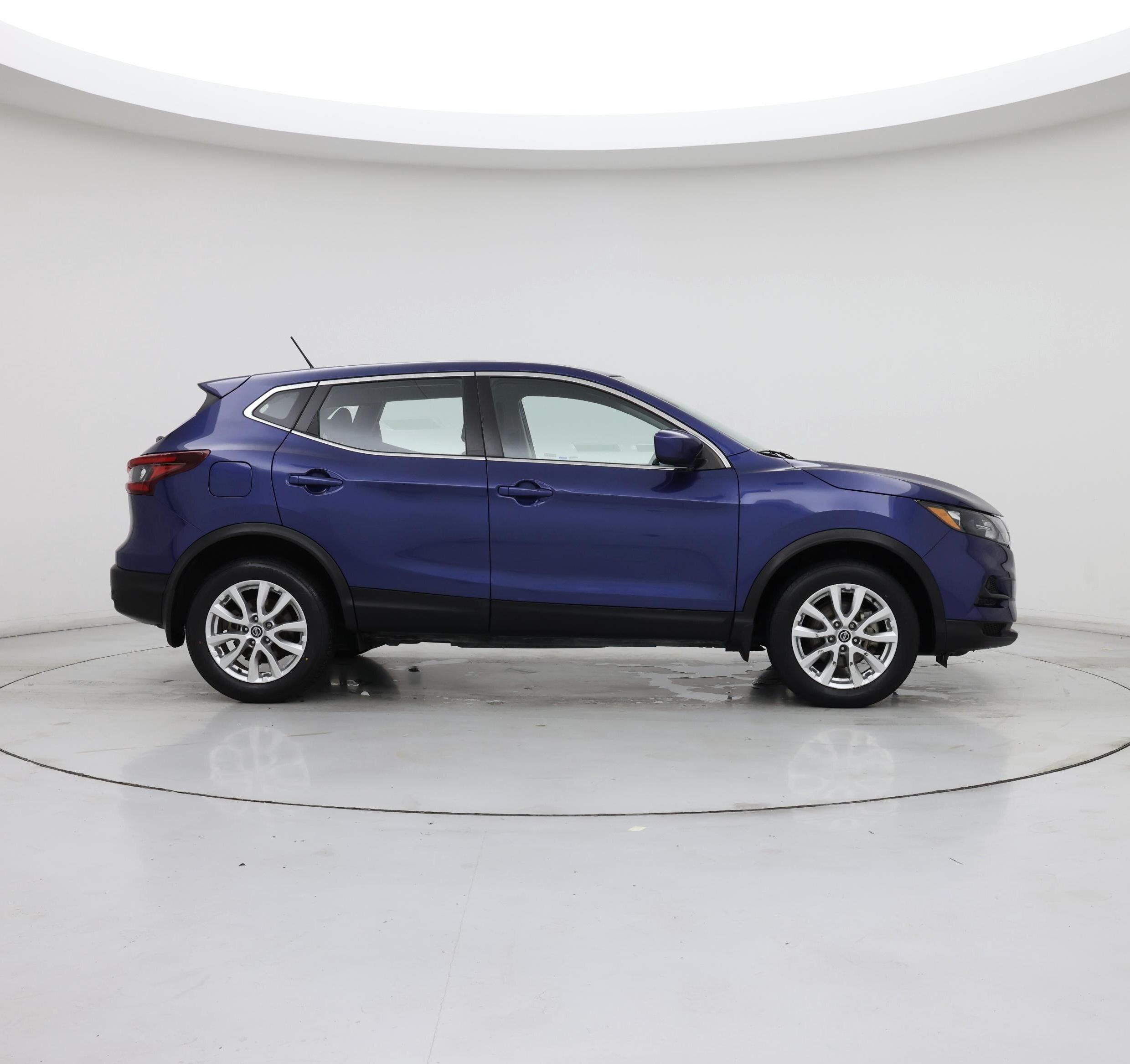 Thumbnail: 2021 Nissan Rogue Sport - 7