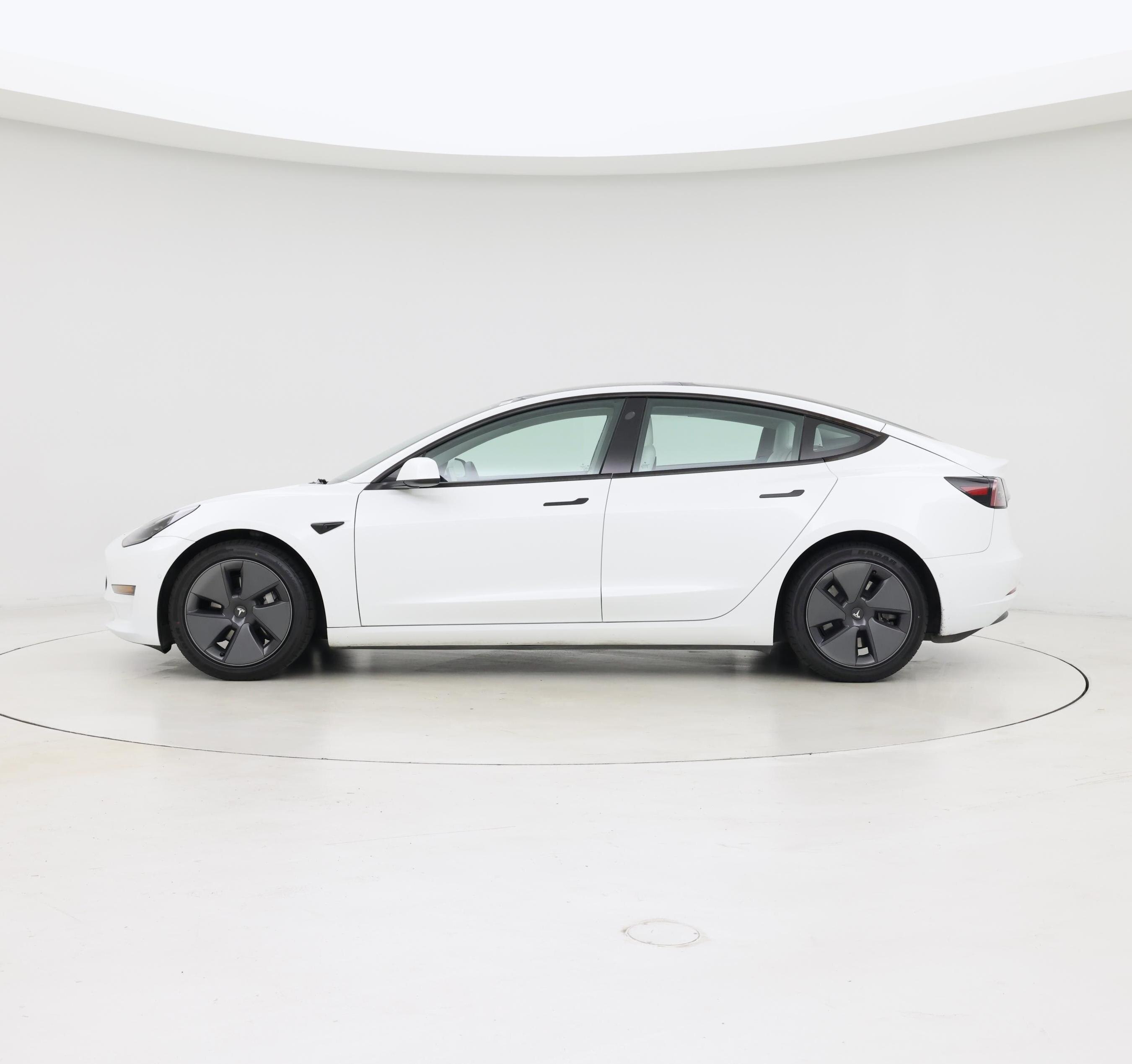 Thumbnail: 2022 Tesla Model 3 - 3