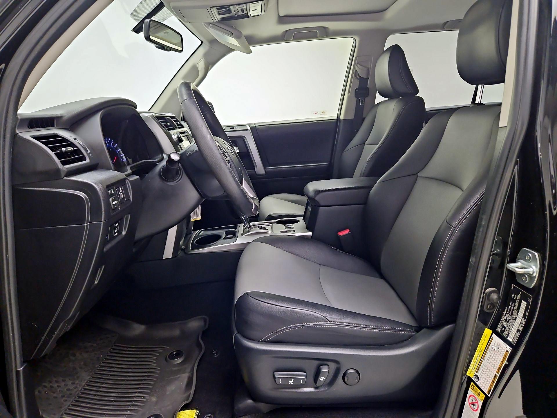 Thumbnail: 2016 Toyota 4Runner - 11
