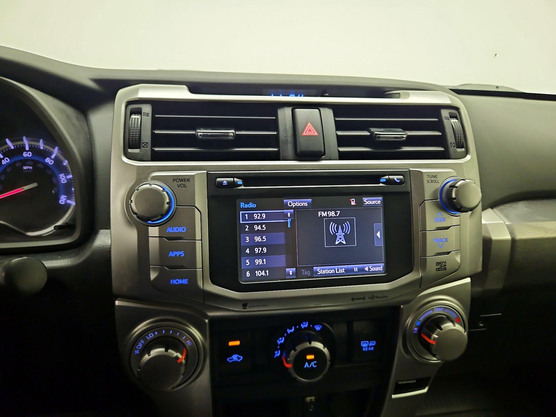 Thumbnail: 2016 Toyota 4Runner - 14