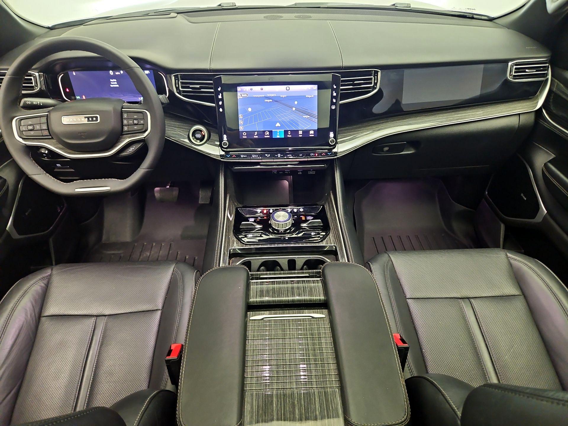 Thumbnail: 2022 Jeep Wagoneer - 9