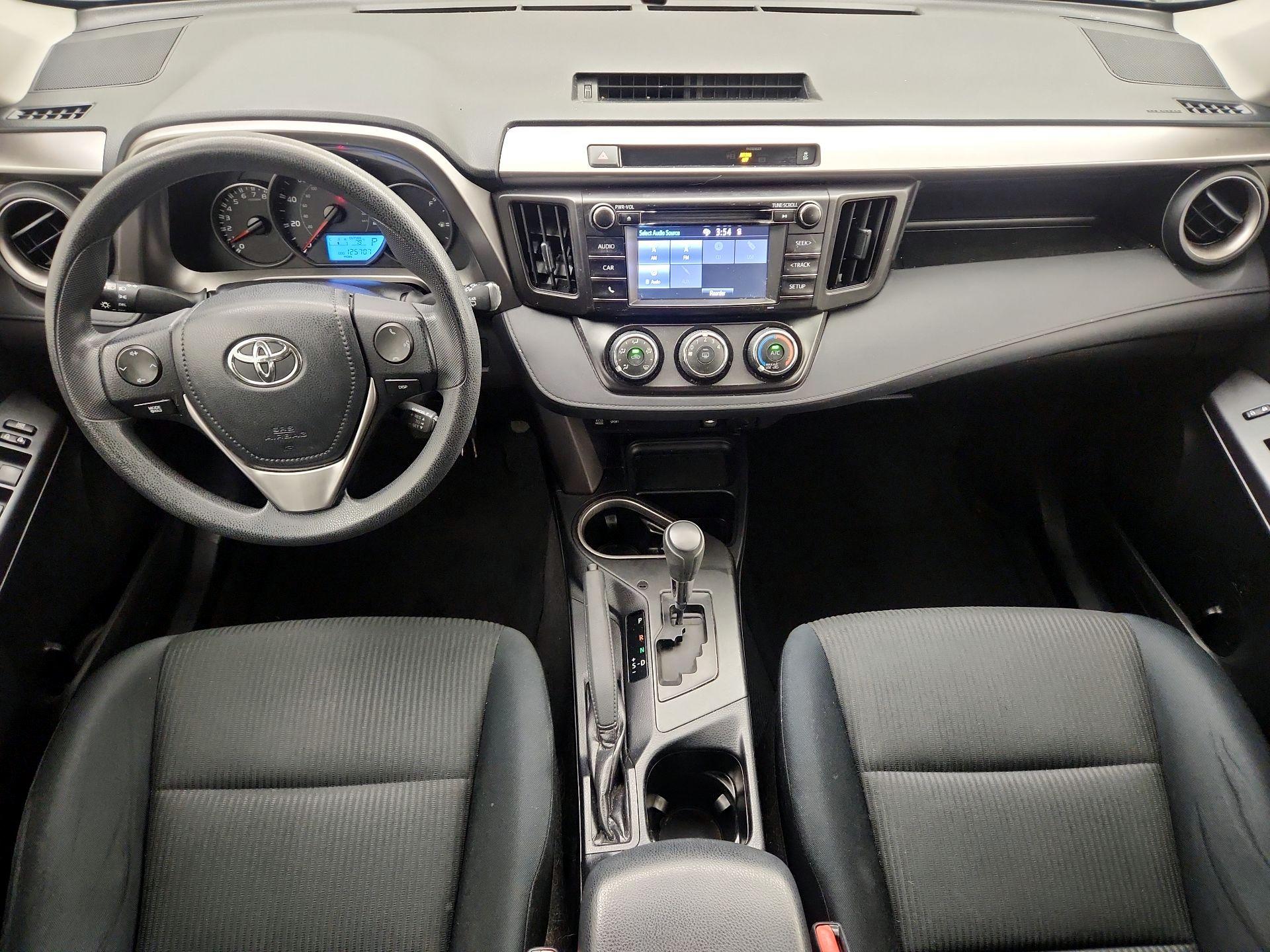 Thumbnail: 2016 Toyota RAV4 - 9