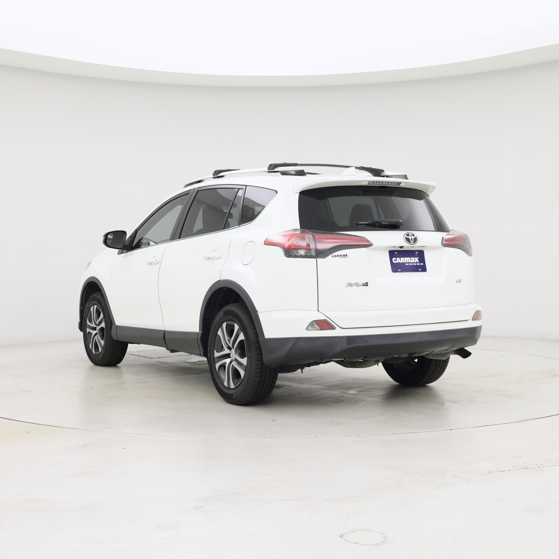 Thumbnail: 2016 Toyota RAV4 - 2