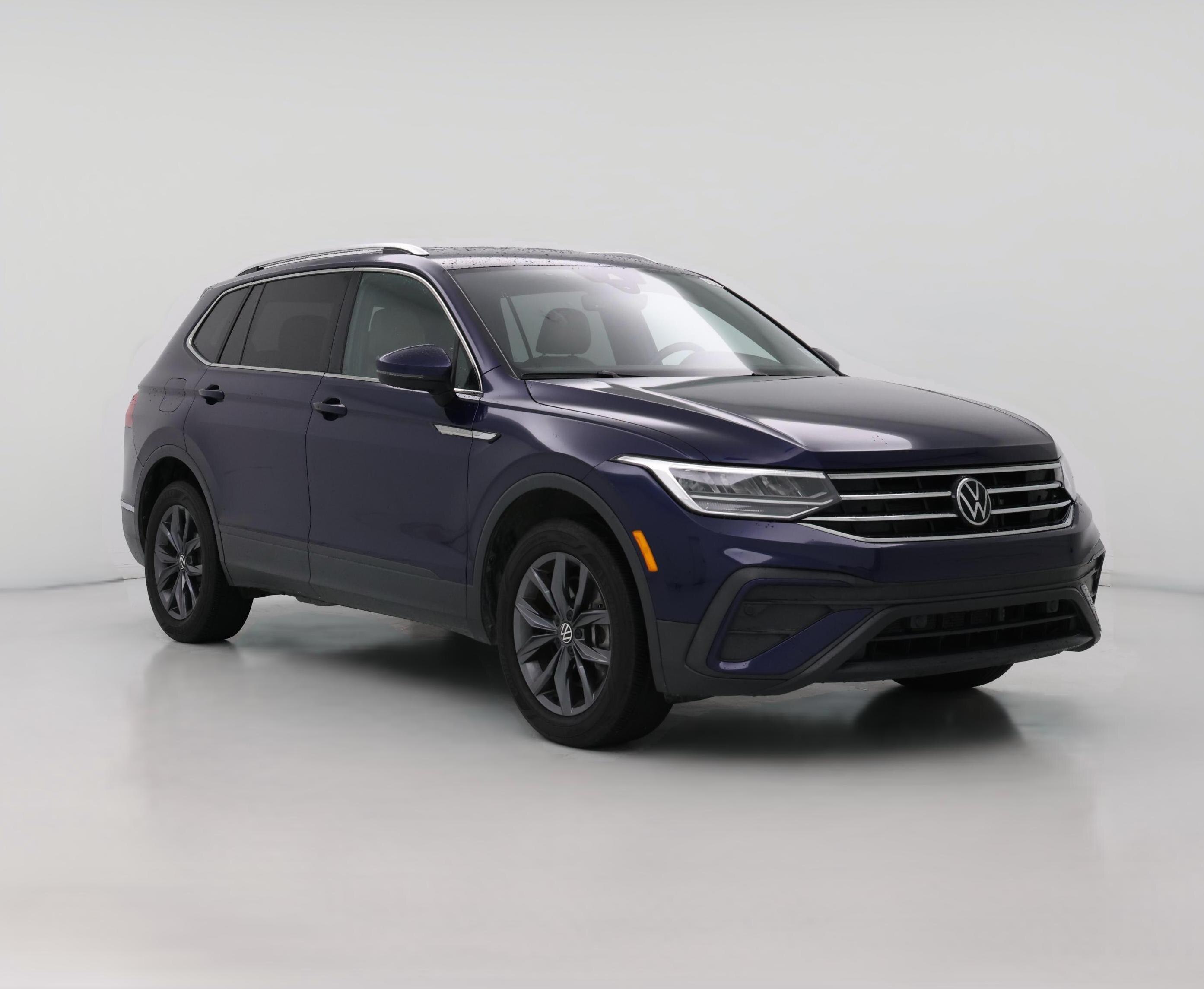 Thumbnail: 2022 Volkswagen Tiguan - 1