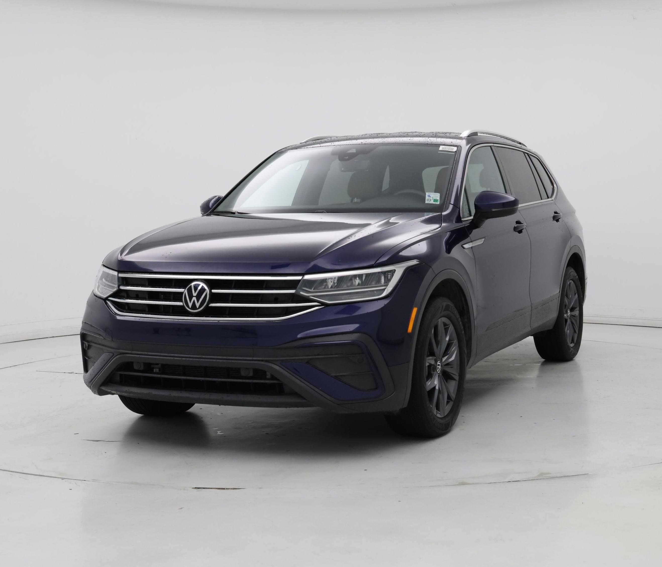 Thumbnail: 2022 Volkswagen Tiguan - 4