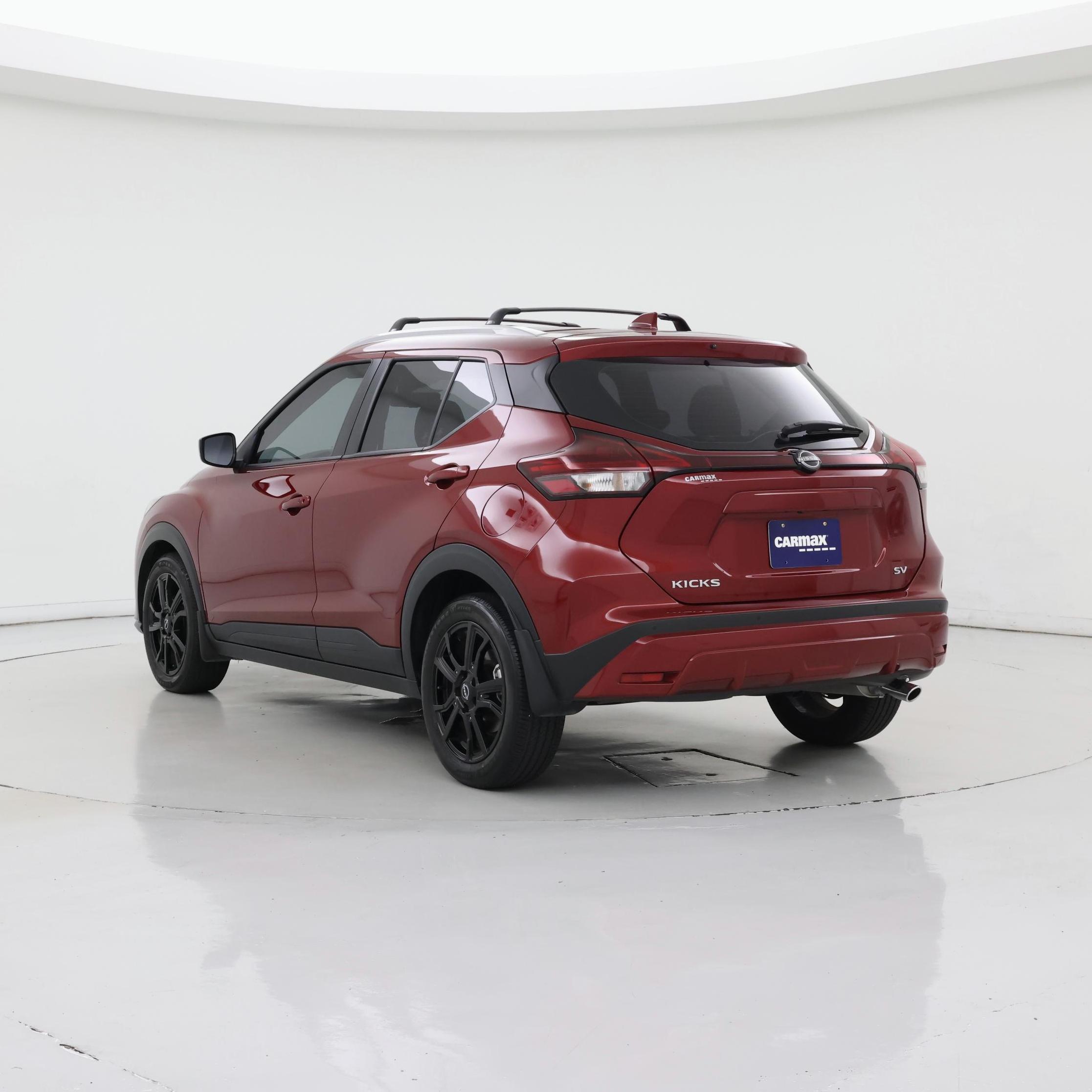 Thumbnail: 2023 Nissan Kicks - 2