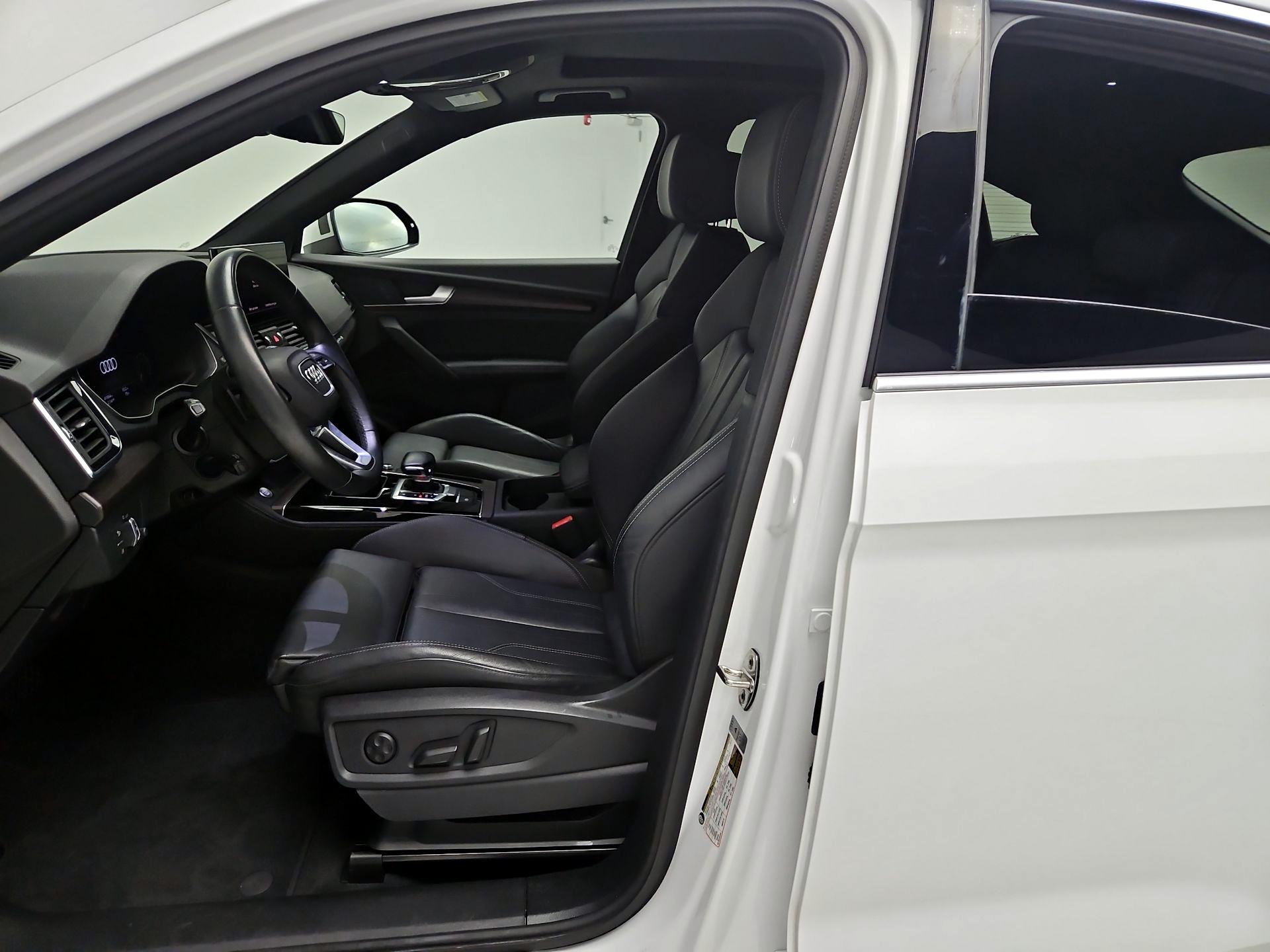 Thumbnail: 2023 Audi Q5 - 9