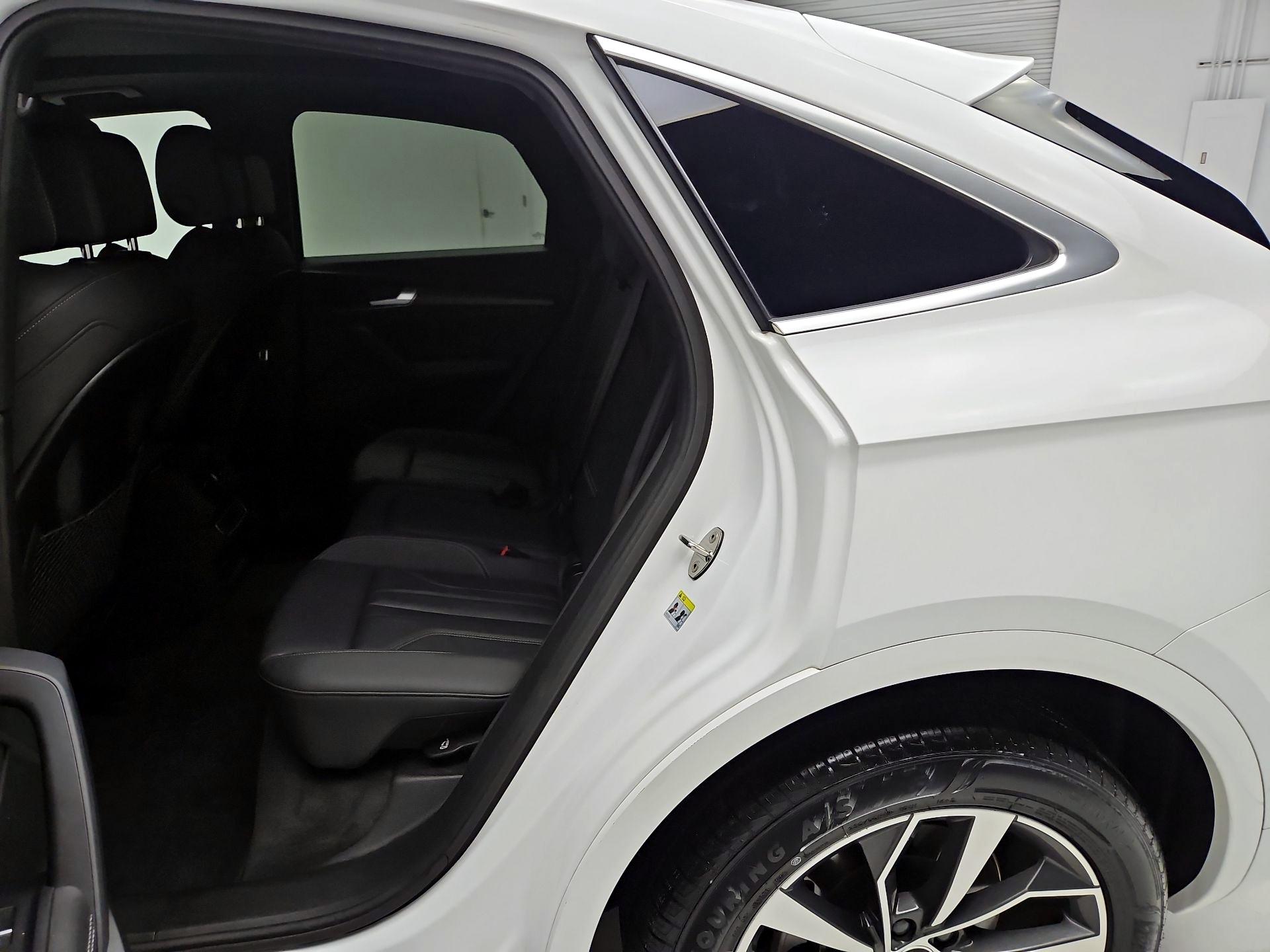 Thumbnail: 2023 Audi Q5 - 18