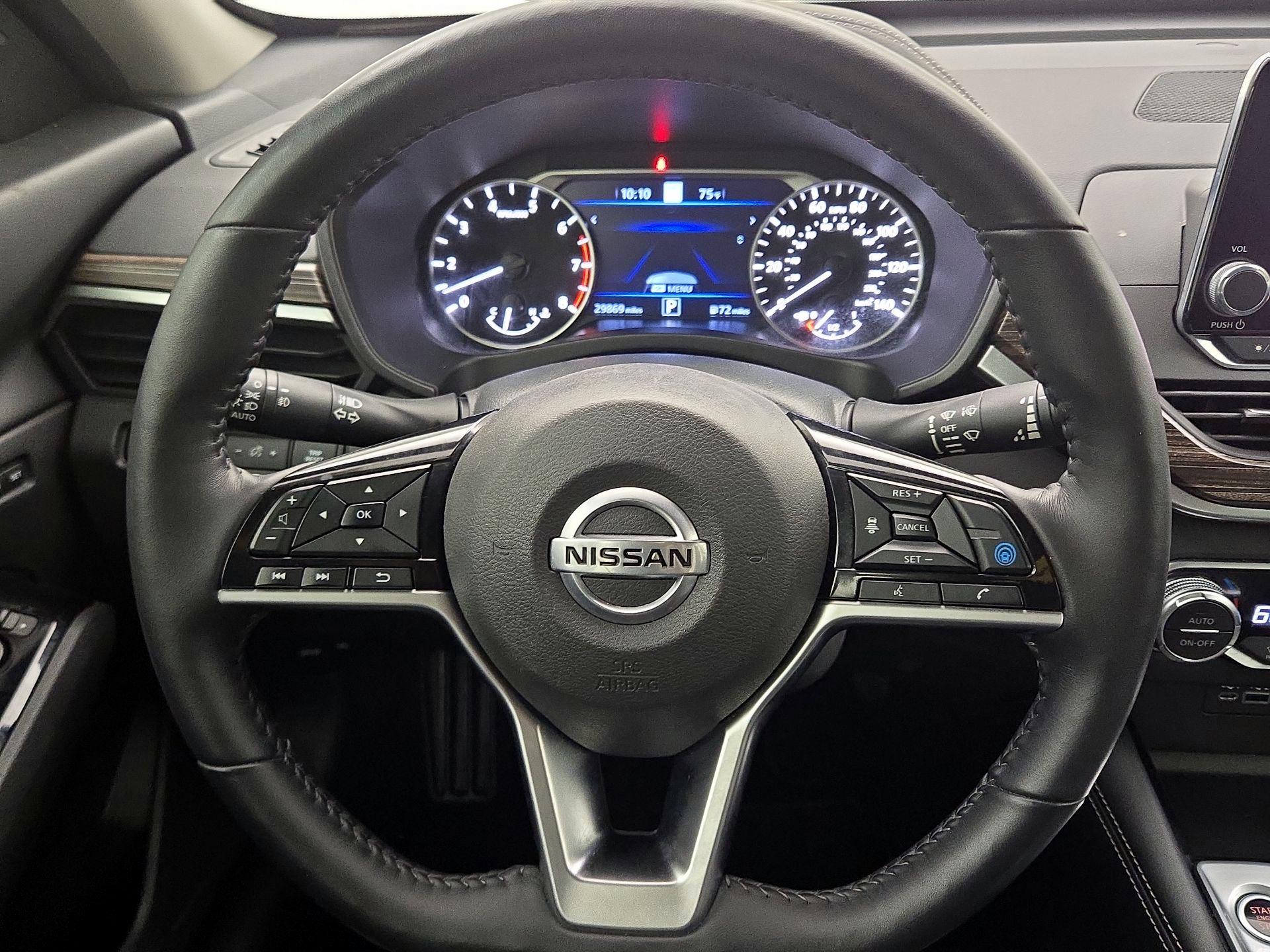 Thumbnail: 2020 Nissan Altima - 10