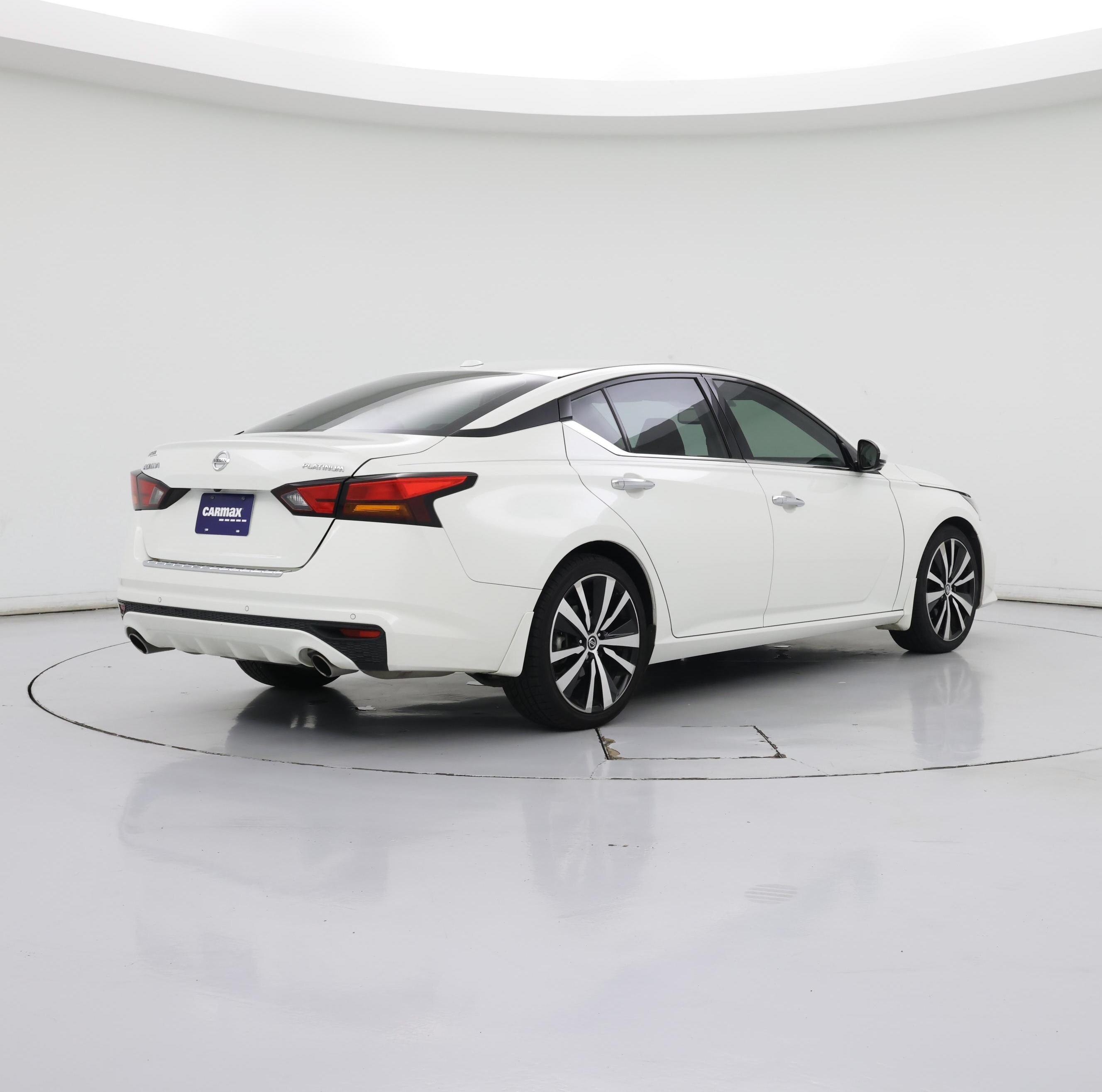 Thumbnail: 2020 Nissan Altima - 8