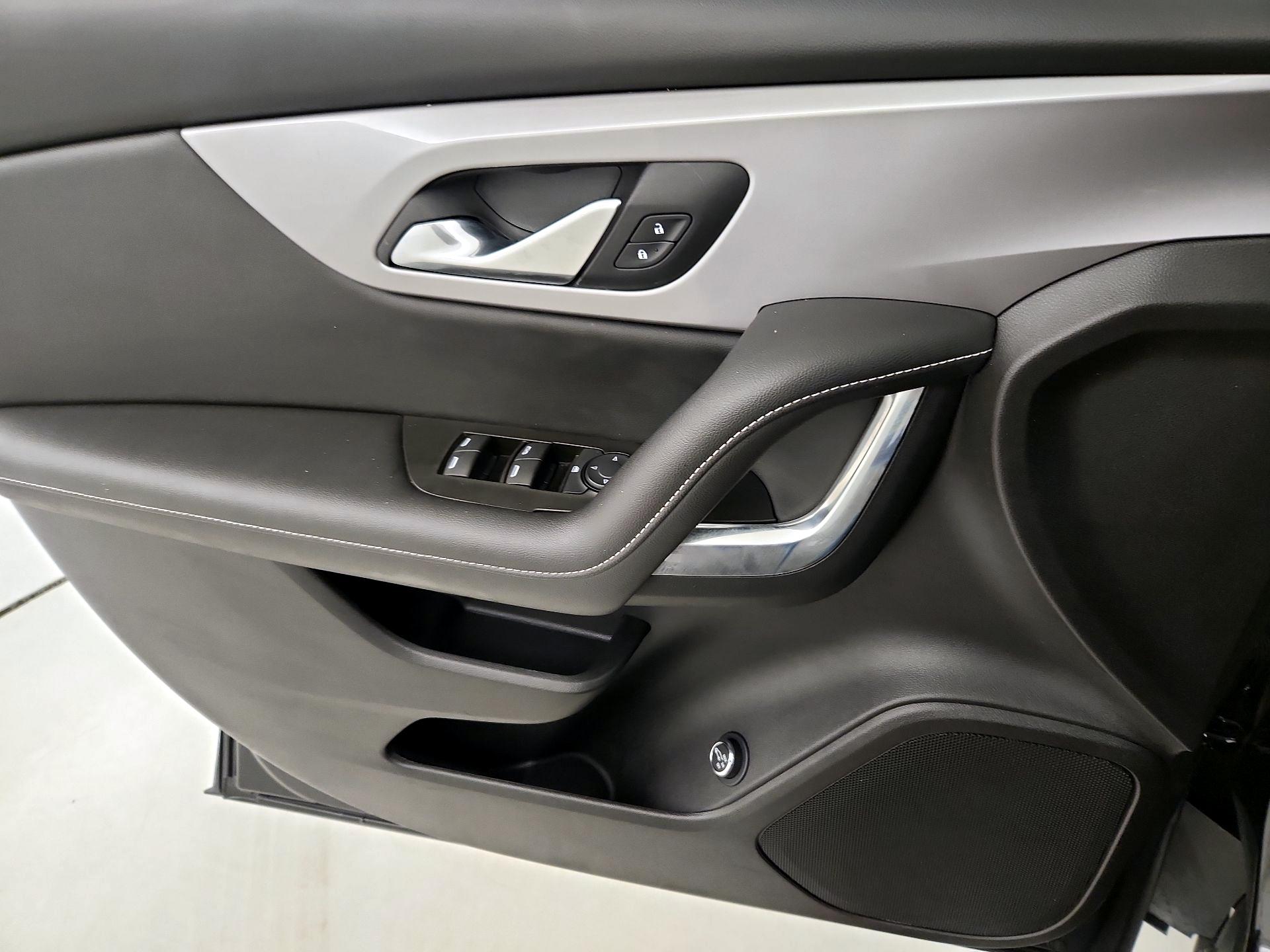 Thumbnail: 2024 Chevrolet Blazer - 12