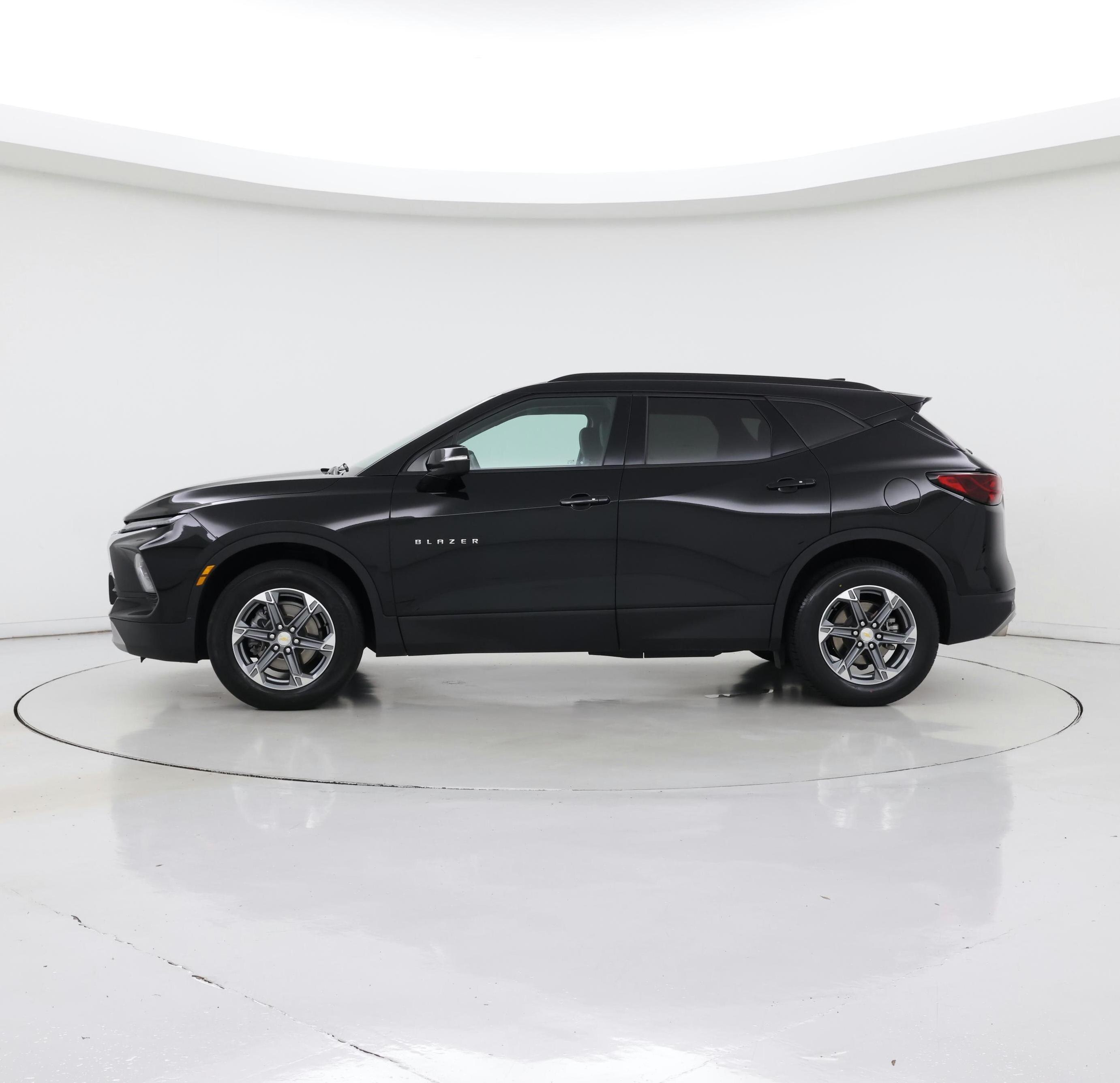 Thumbnail: 2024 Chevrolet Blazer - 3