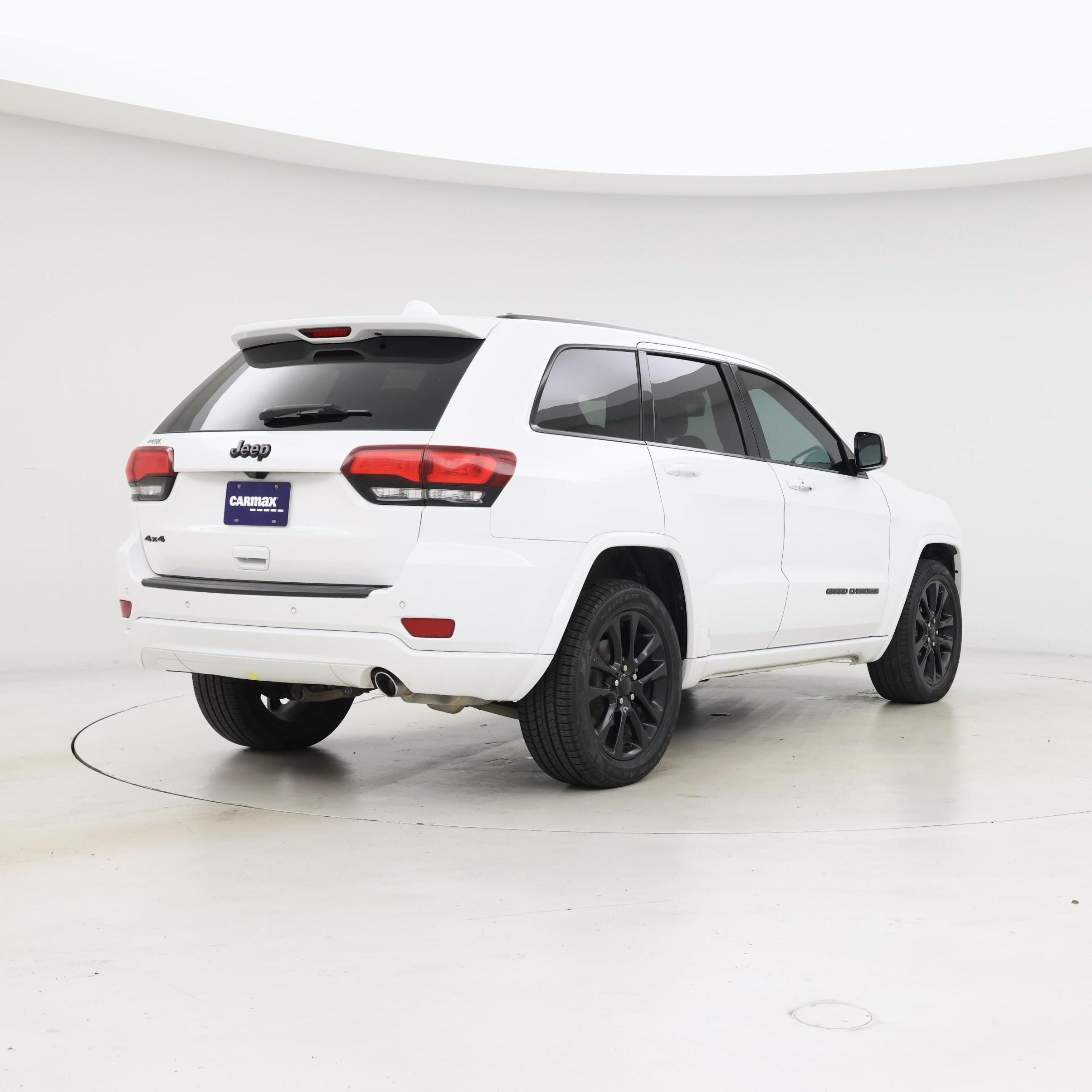Thumbnail: 2020 Jeep Grand Cherokee - 8