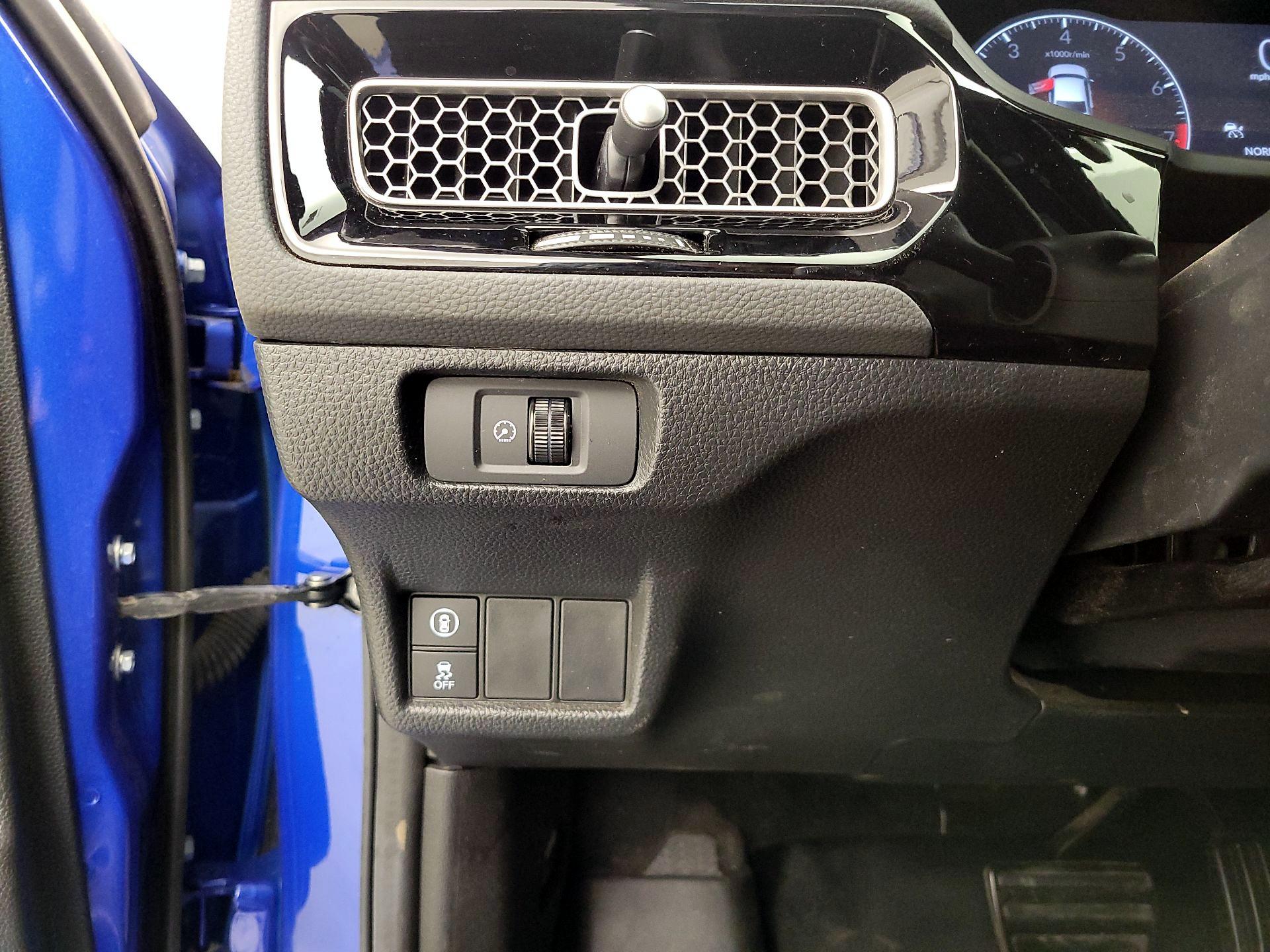 Thumbnail: 2024 Honda Civic - 13