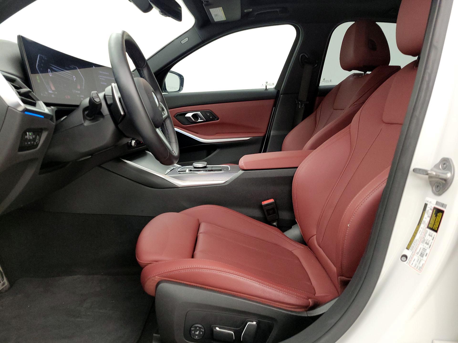 Thumbnail: 2024 BMW 3 Series - 11