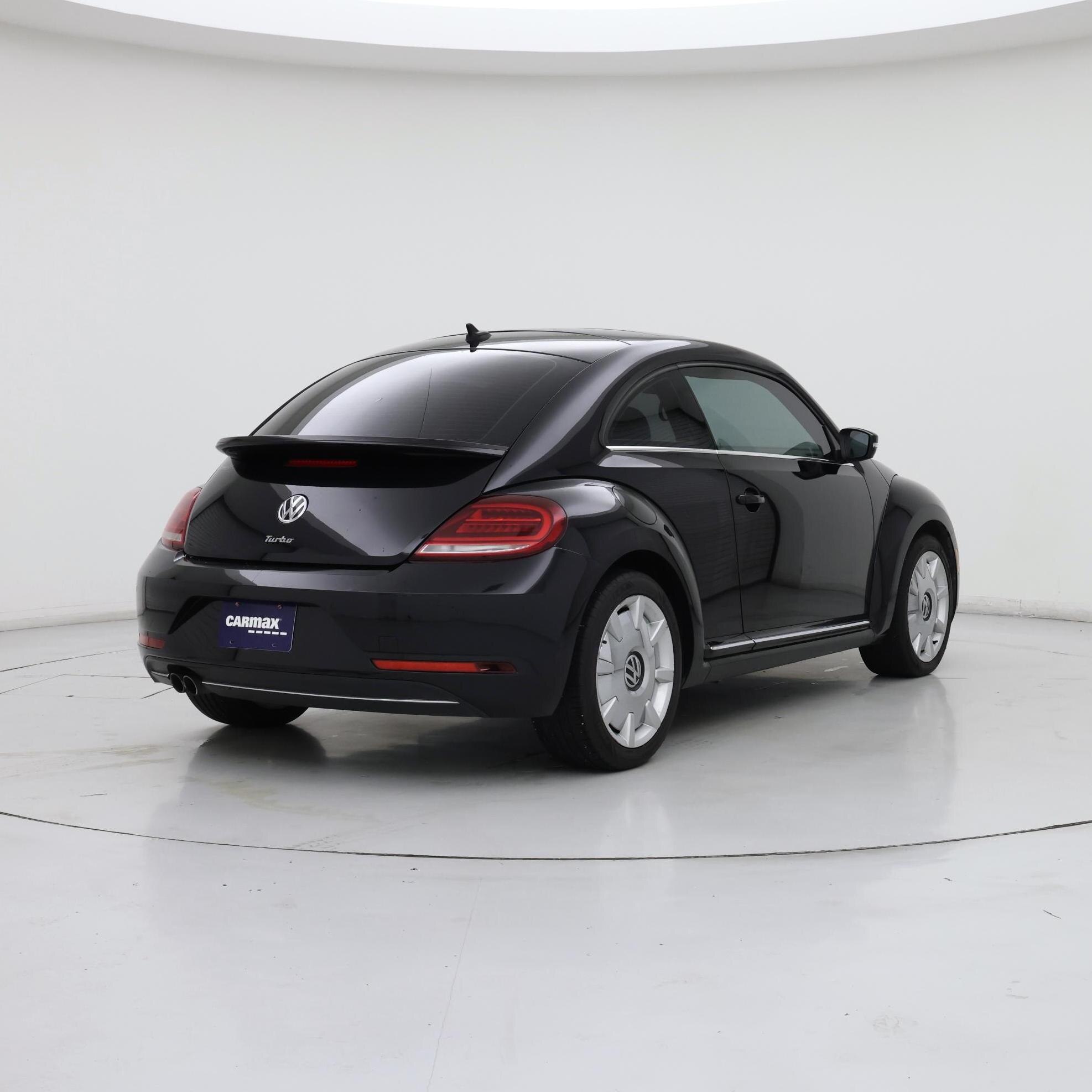 Thumbnail: 2018 Volkswagen Beetle - 8