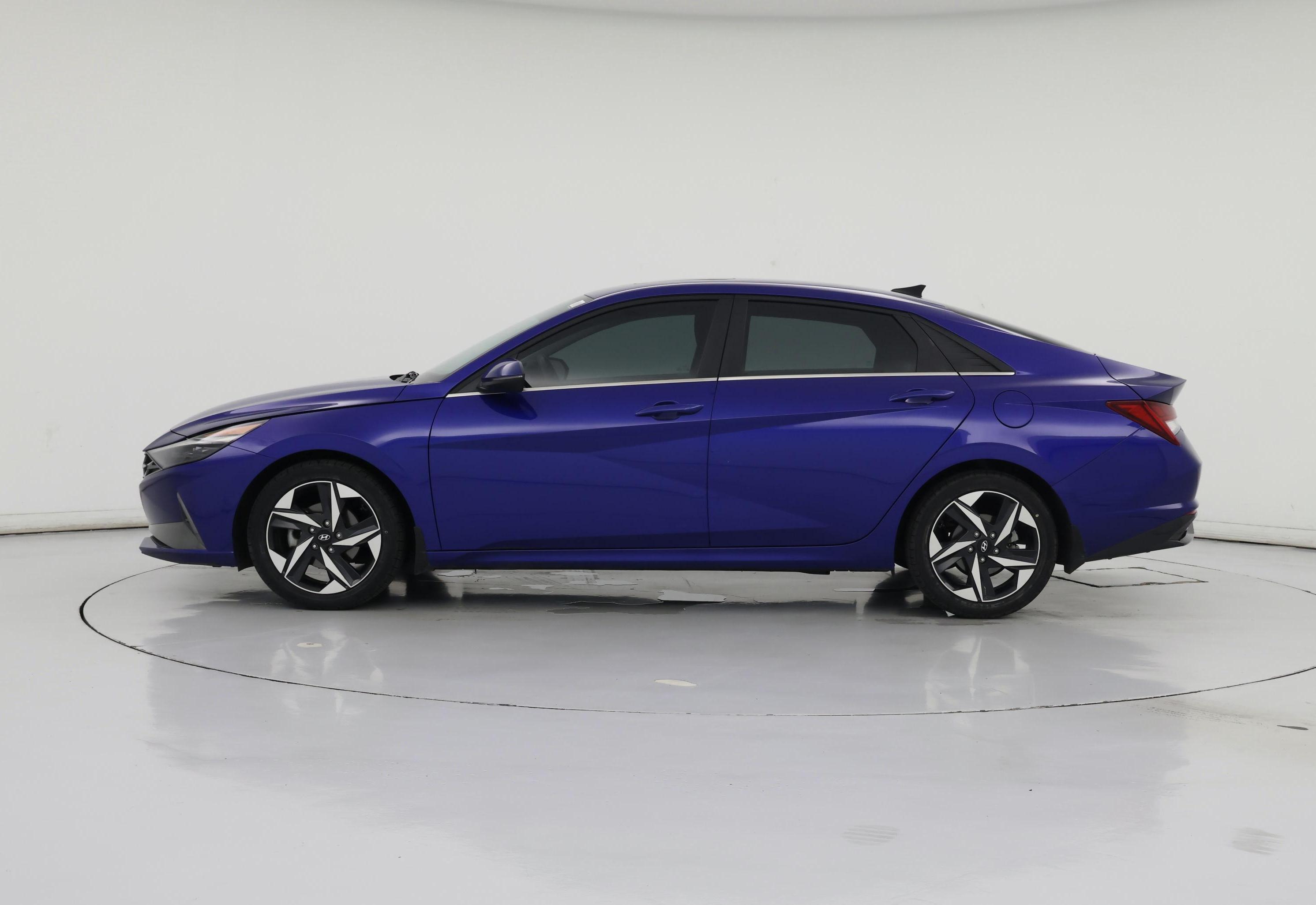 Thumbnail: 2023 Hyundai Elantra - 3