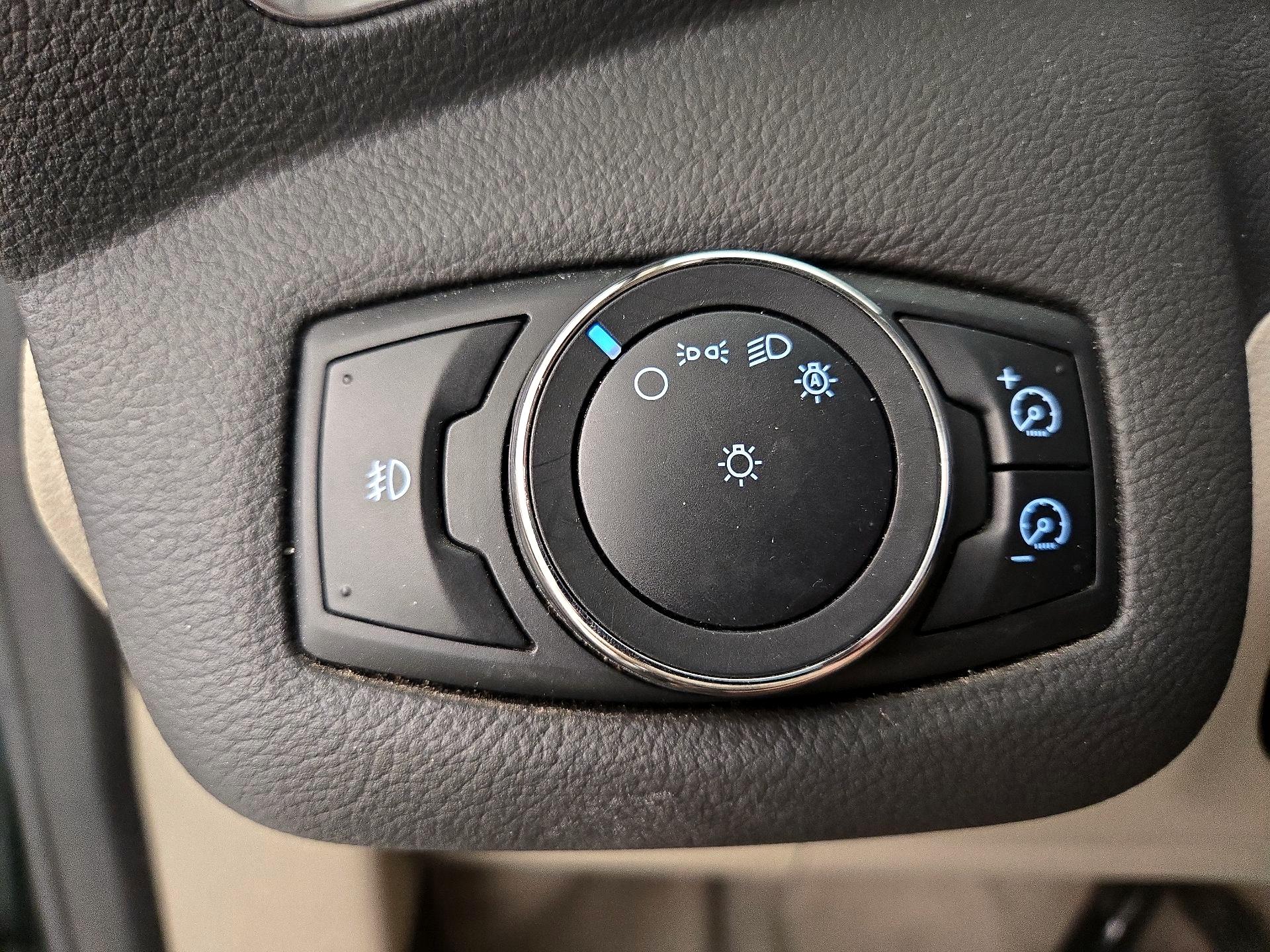 Thumbnail: 2013 Ford C-Max - 13