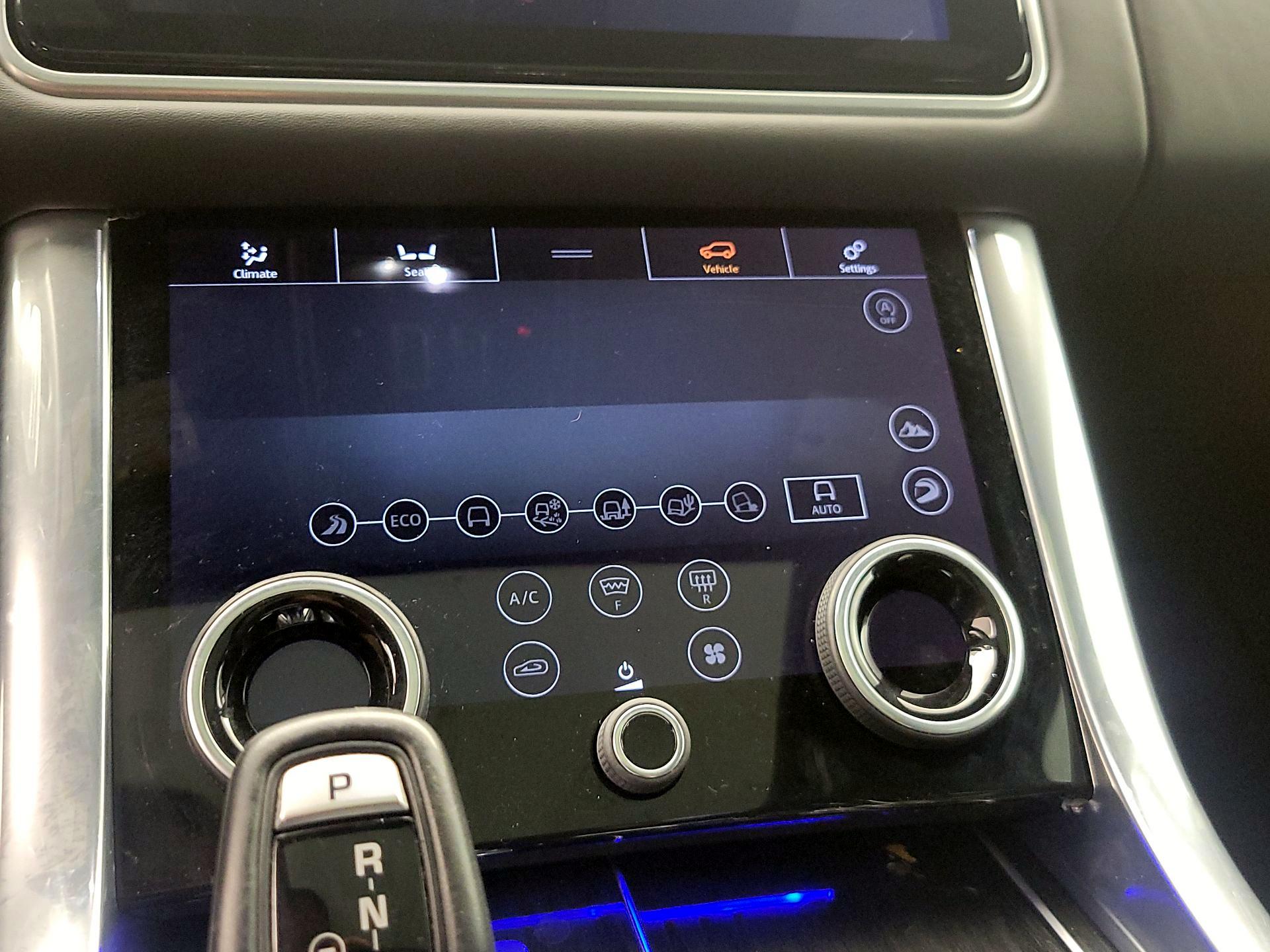 Thumbnail: 2020 Land Rover Range Rover Sport - 17