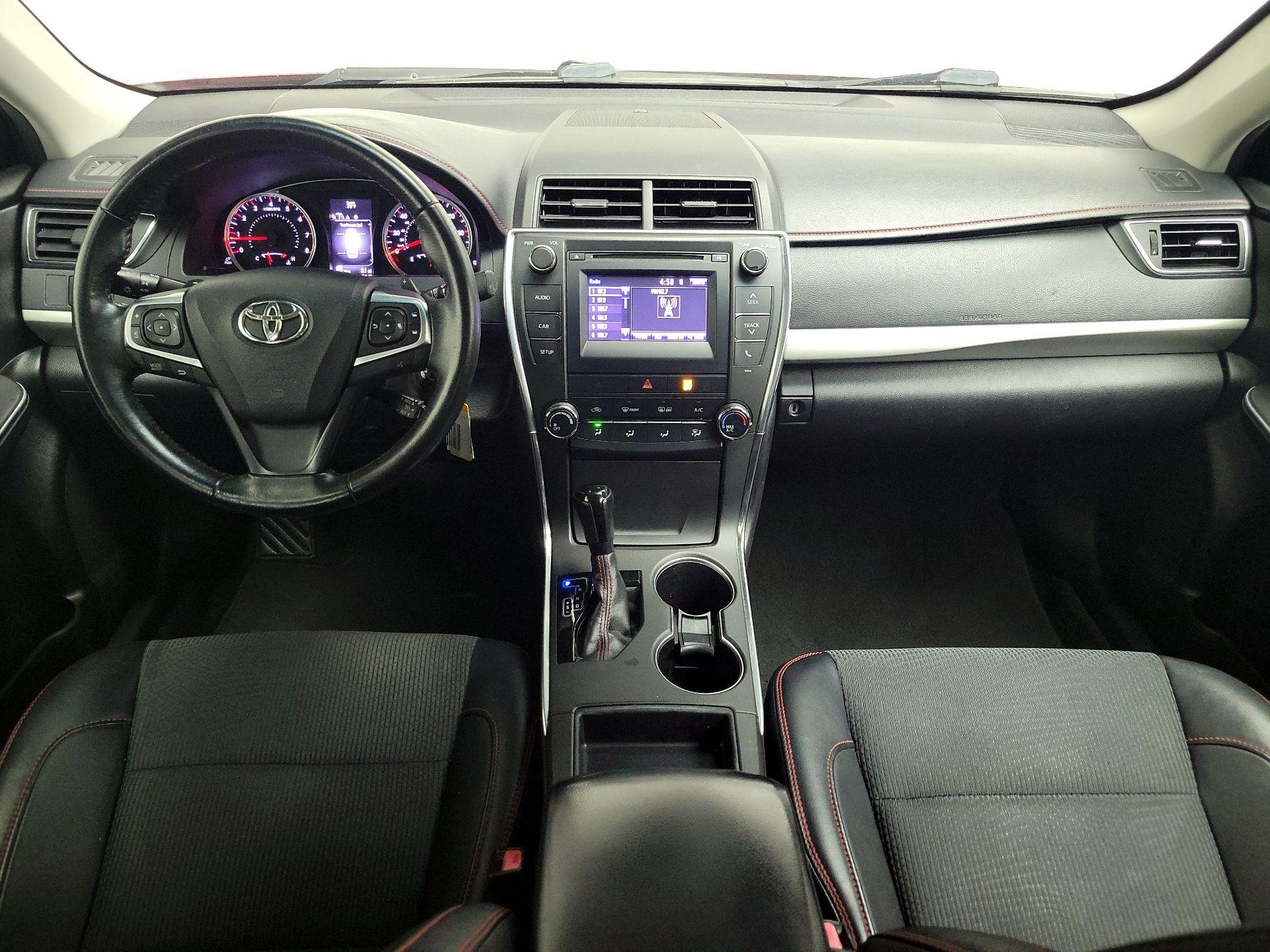 Thumbnail: 2017 Toyota Camry - 9