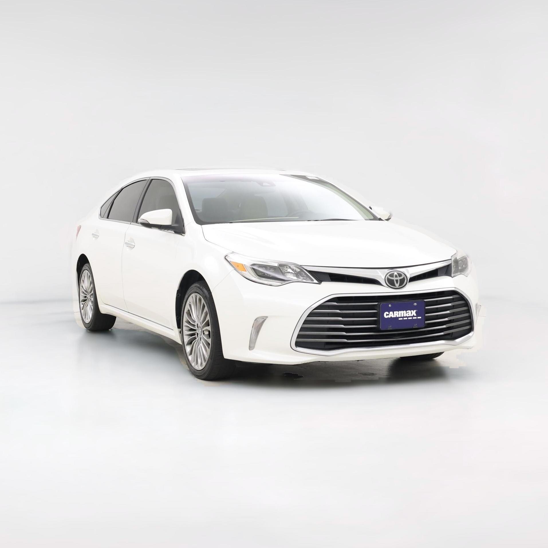 Thumbnail: 2017 Toyota Avalon - 1