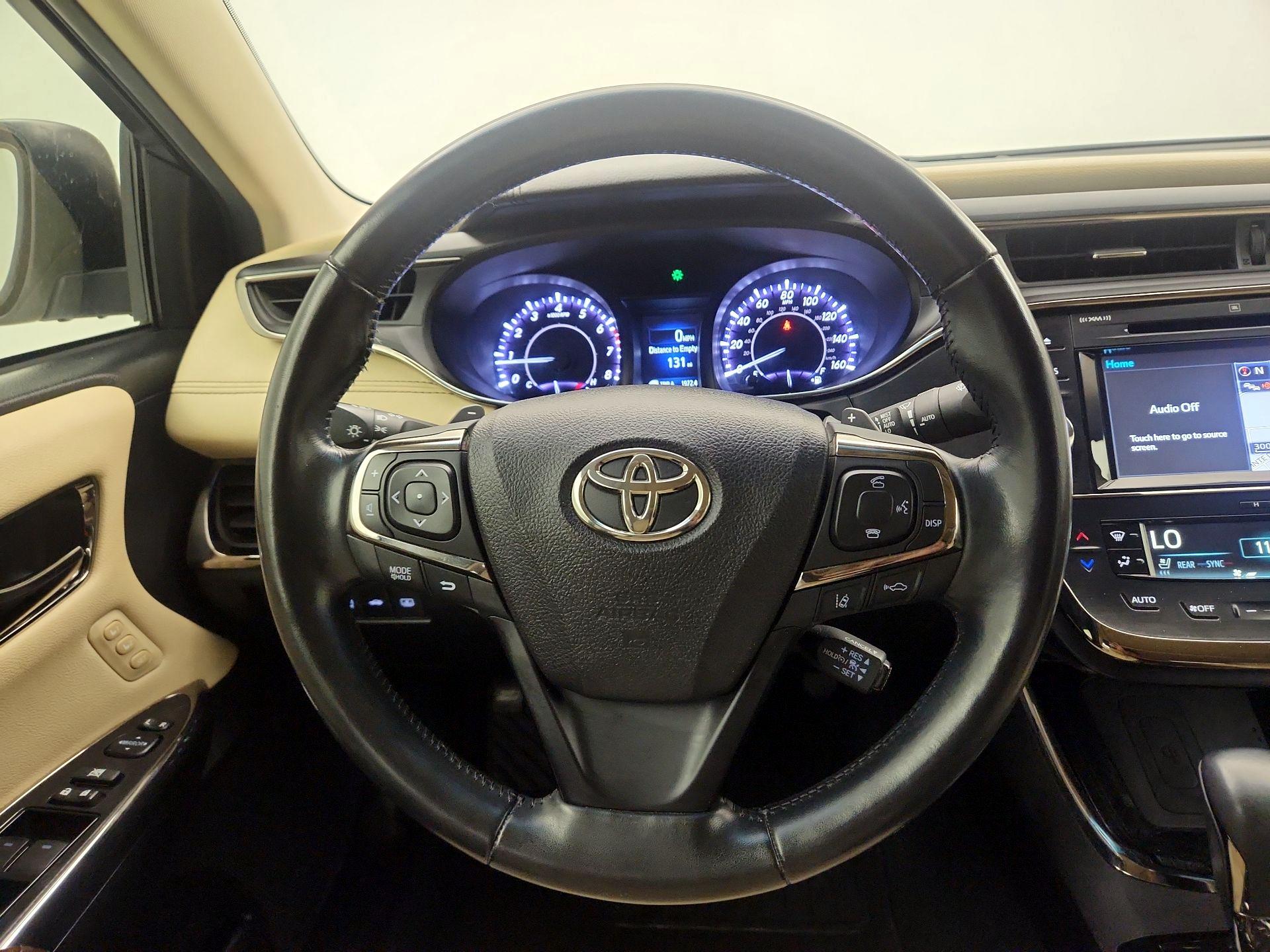 Thumbnail: 2017 Toyota Avalon - 10